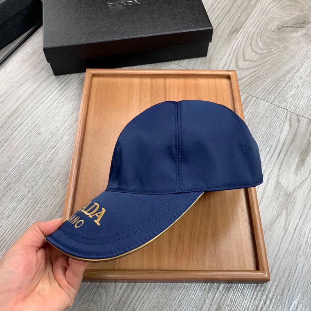 PRADA Мужская бейсболка PRADA Мужская бейсболка