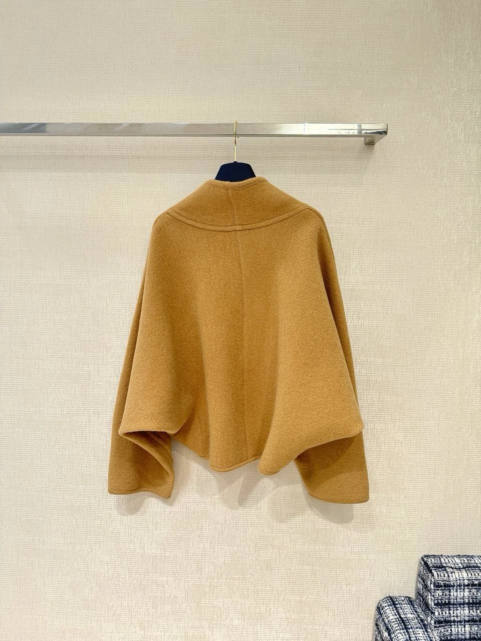 LOUIS VUITTON Женское пальто LOUIS VUITTON Женское пальто