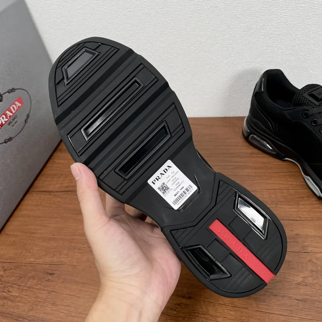 PRADA Мужские кроссовки коровья кожа с фирменной эмблемой 