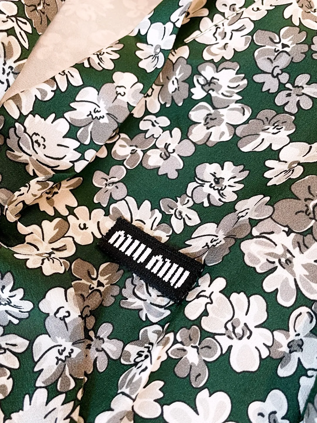 MIU MIU Женское платье шёлк MIU MIU Женское платье шёлк