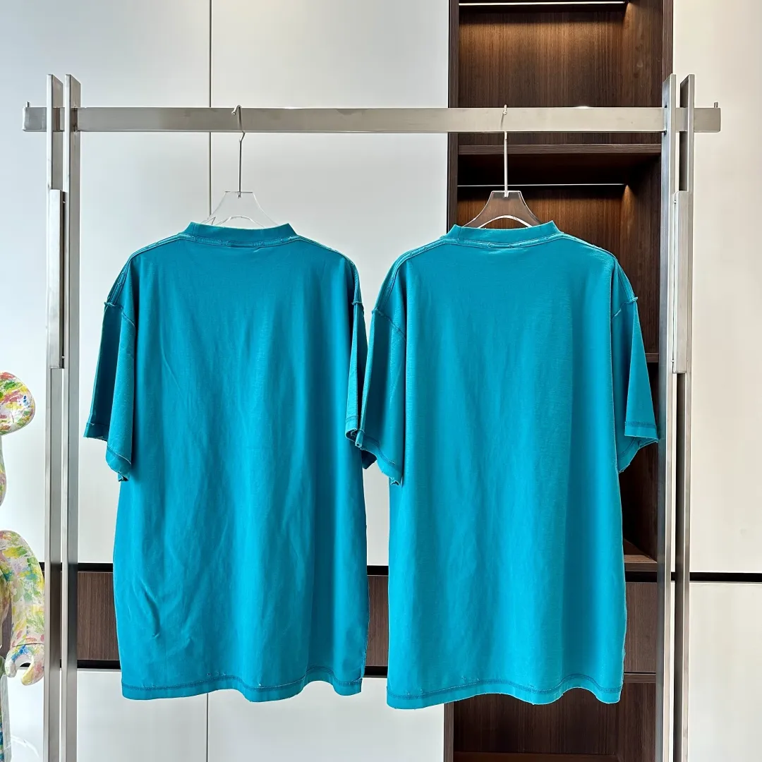 BALENCIAGA Мужская футболка Paris с вышитой нашивкой BALENCIAGA Мужская футболка Paris с вышитой нашивкой