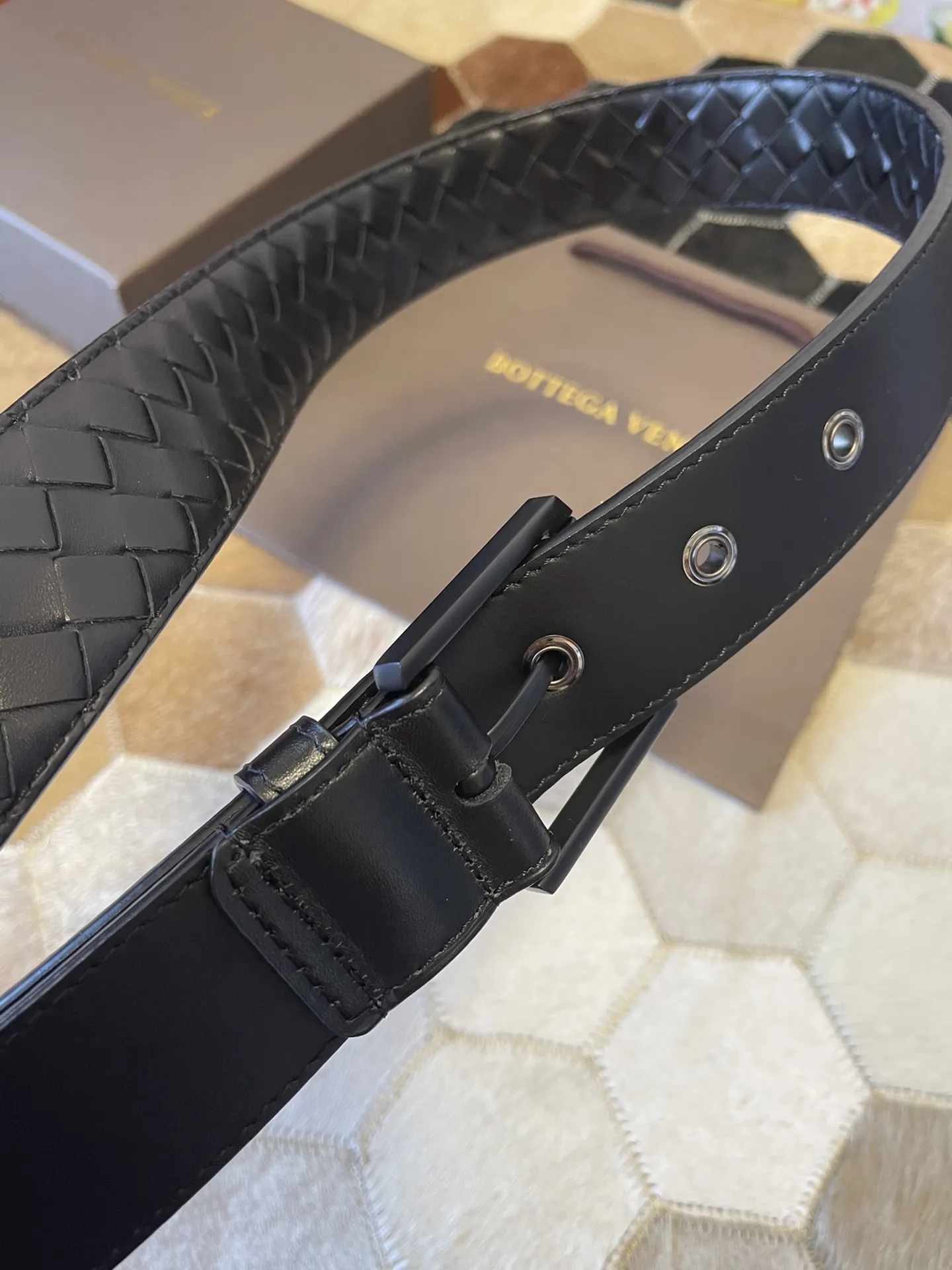 BOTTEGA VENETA Мужской ремень плетение интреччо BOTTEGA VENETA Мужской ремень плетение интреччо