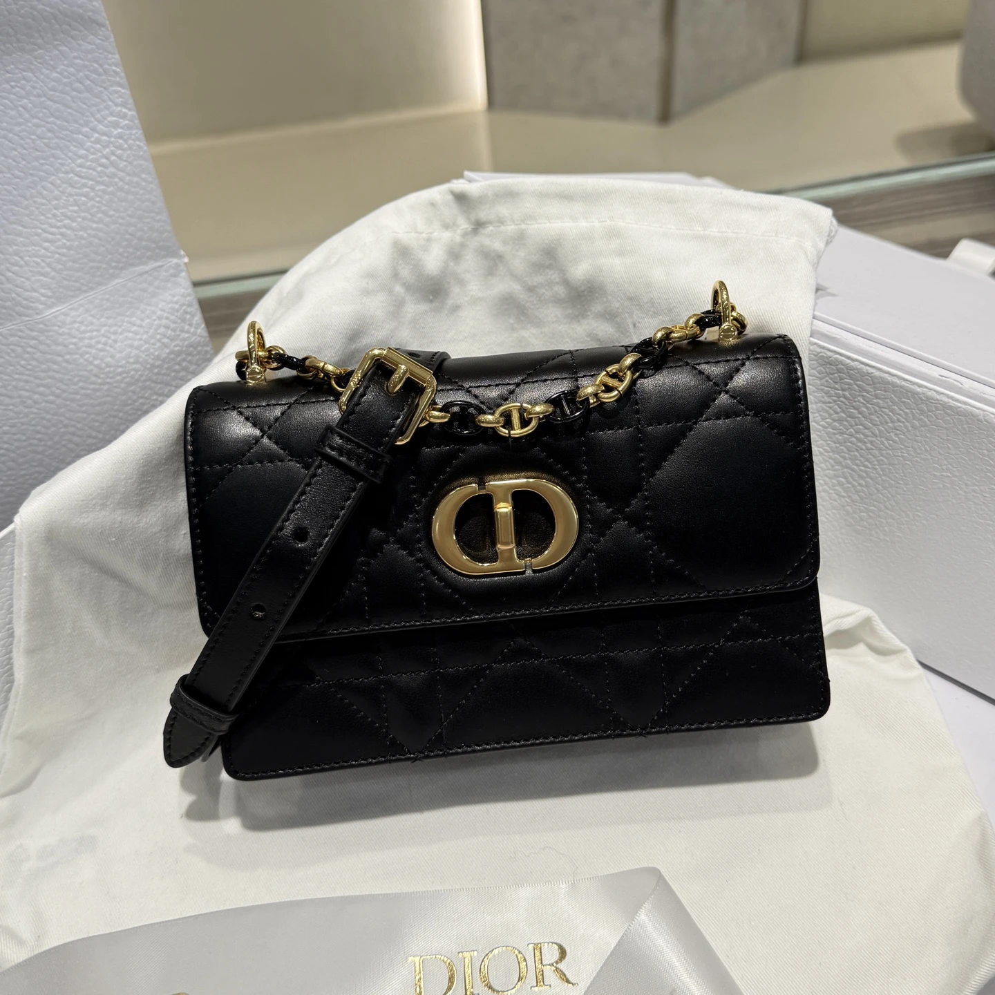 CHRISTIAN DIOR Женская сумка Miss caro 