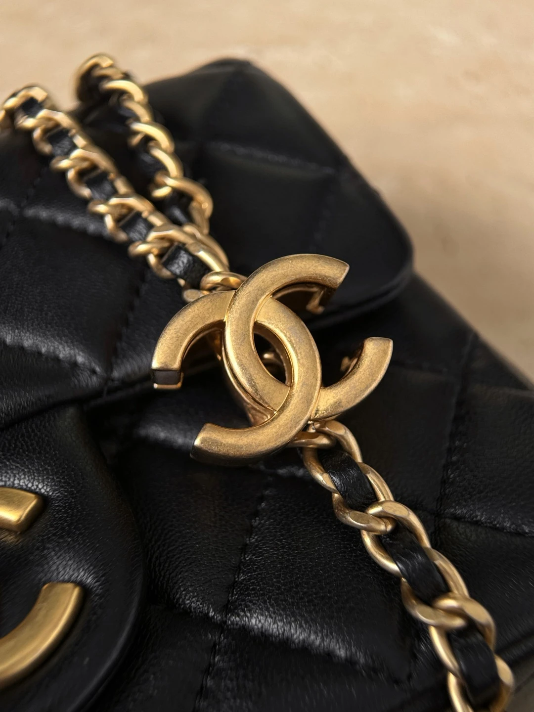 CHANEL Женская сумка 25B CHANEL Женская сумка 25B