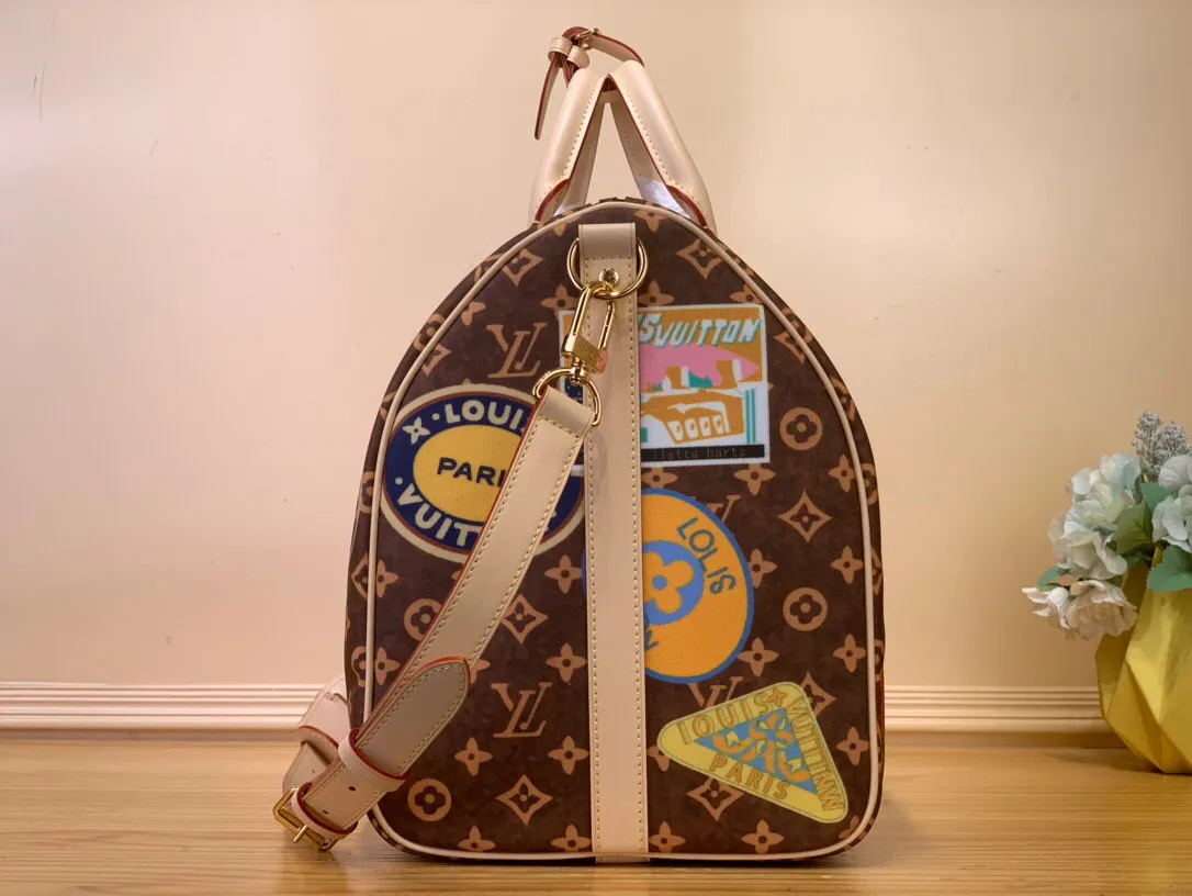 LOUIS VUITTON Дорожная сумка LOUIS VUITTON Дорожная сумка