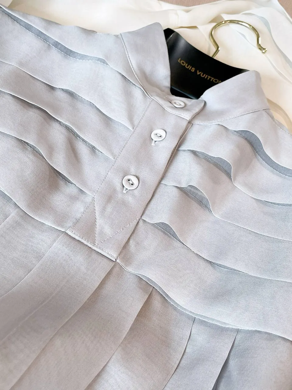 LOUIS VUITTON Женская рубашка из полупрозрачного шелкового тюля