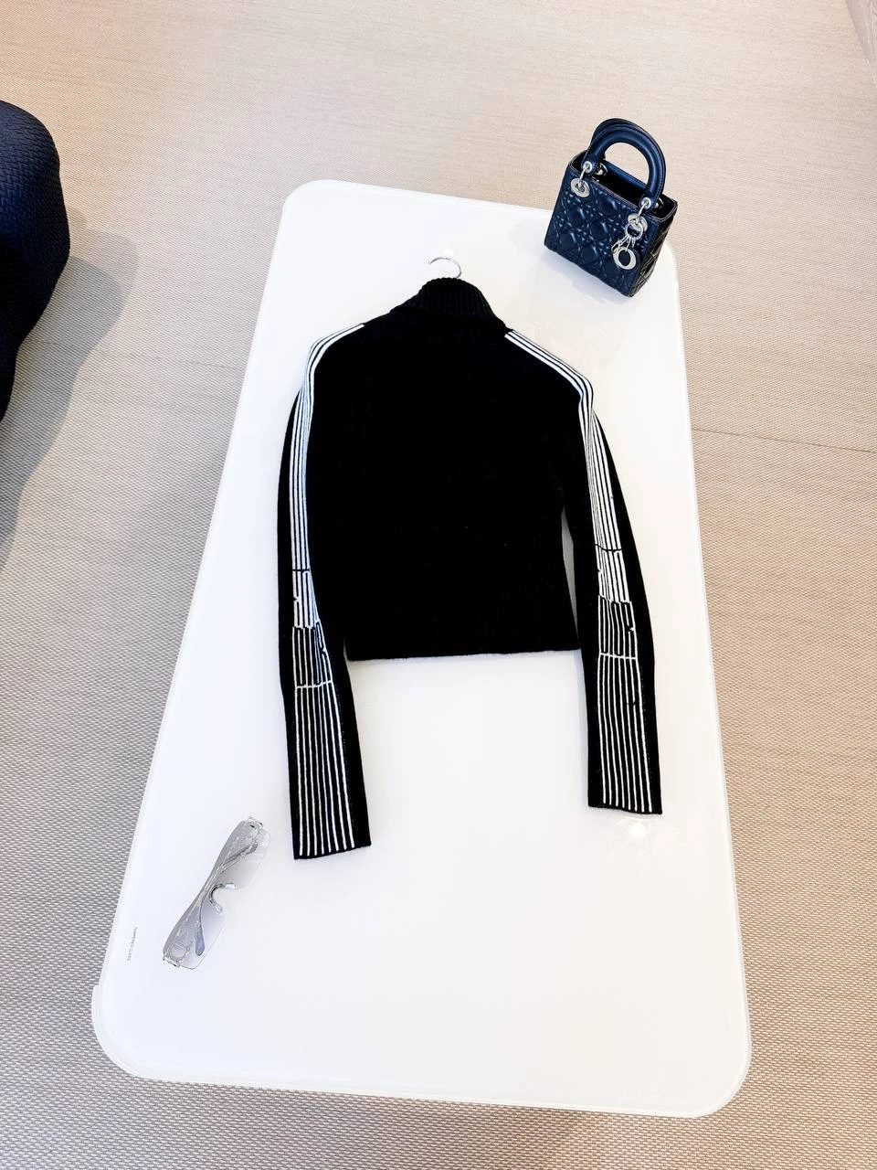 CHRISTIAN DIOR Женский кардиган CHRISTIAN DIOR Женский кардиган