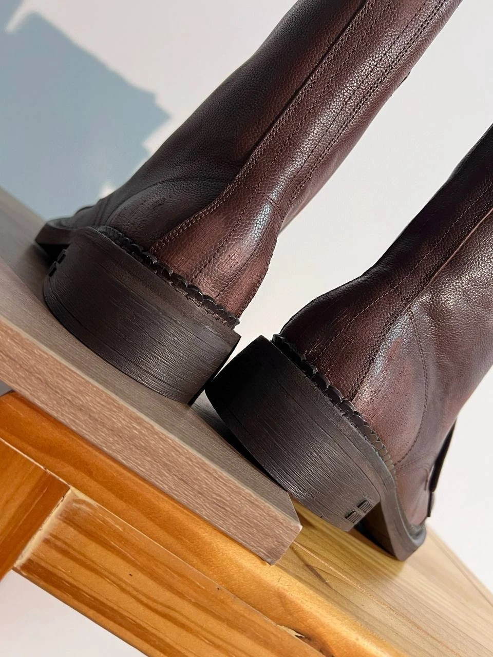 MIU MIU Женские ботинки из телячьей кожи высокие