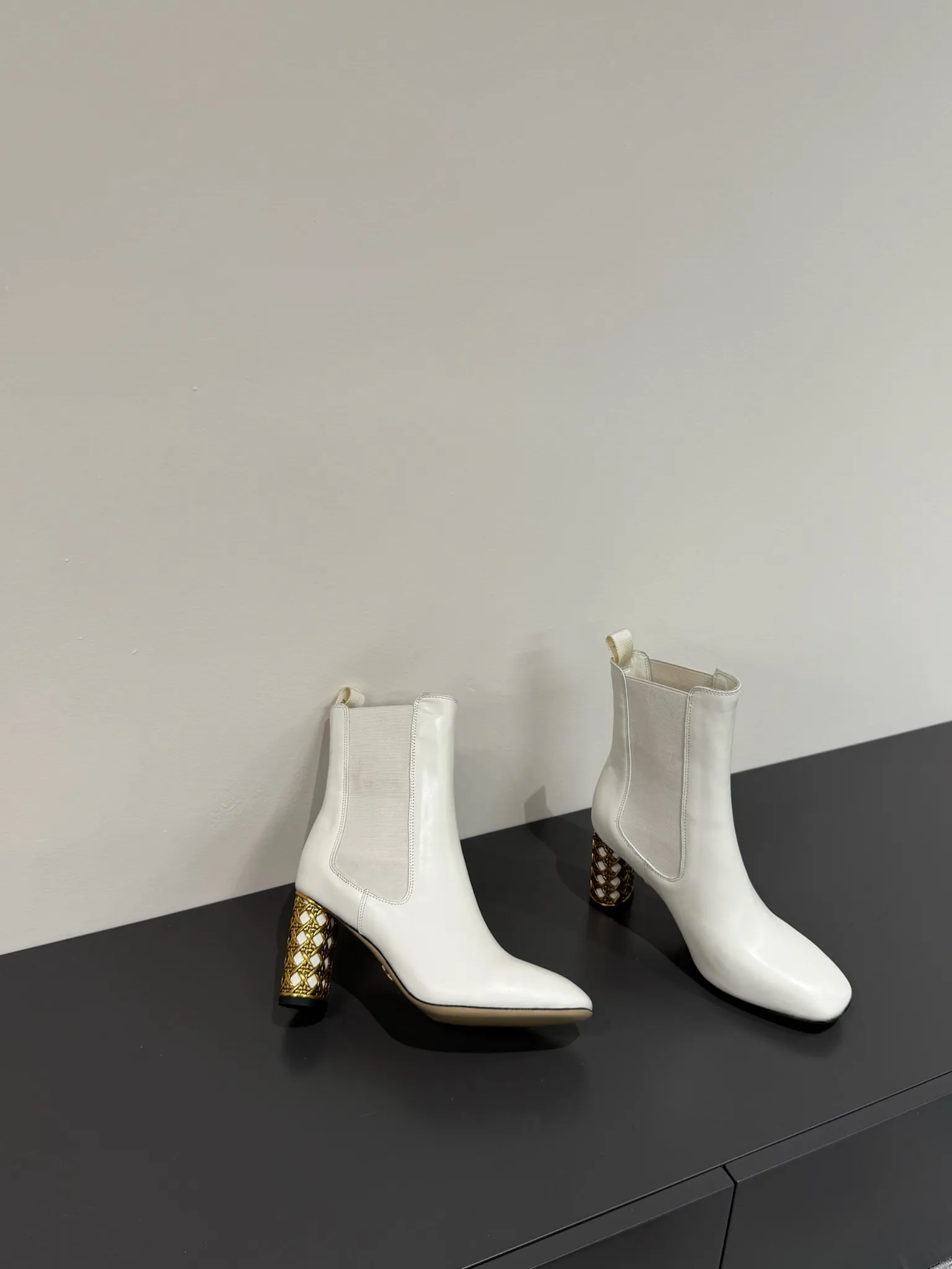 CHRISTIAN DIOR Женские ботильоны