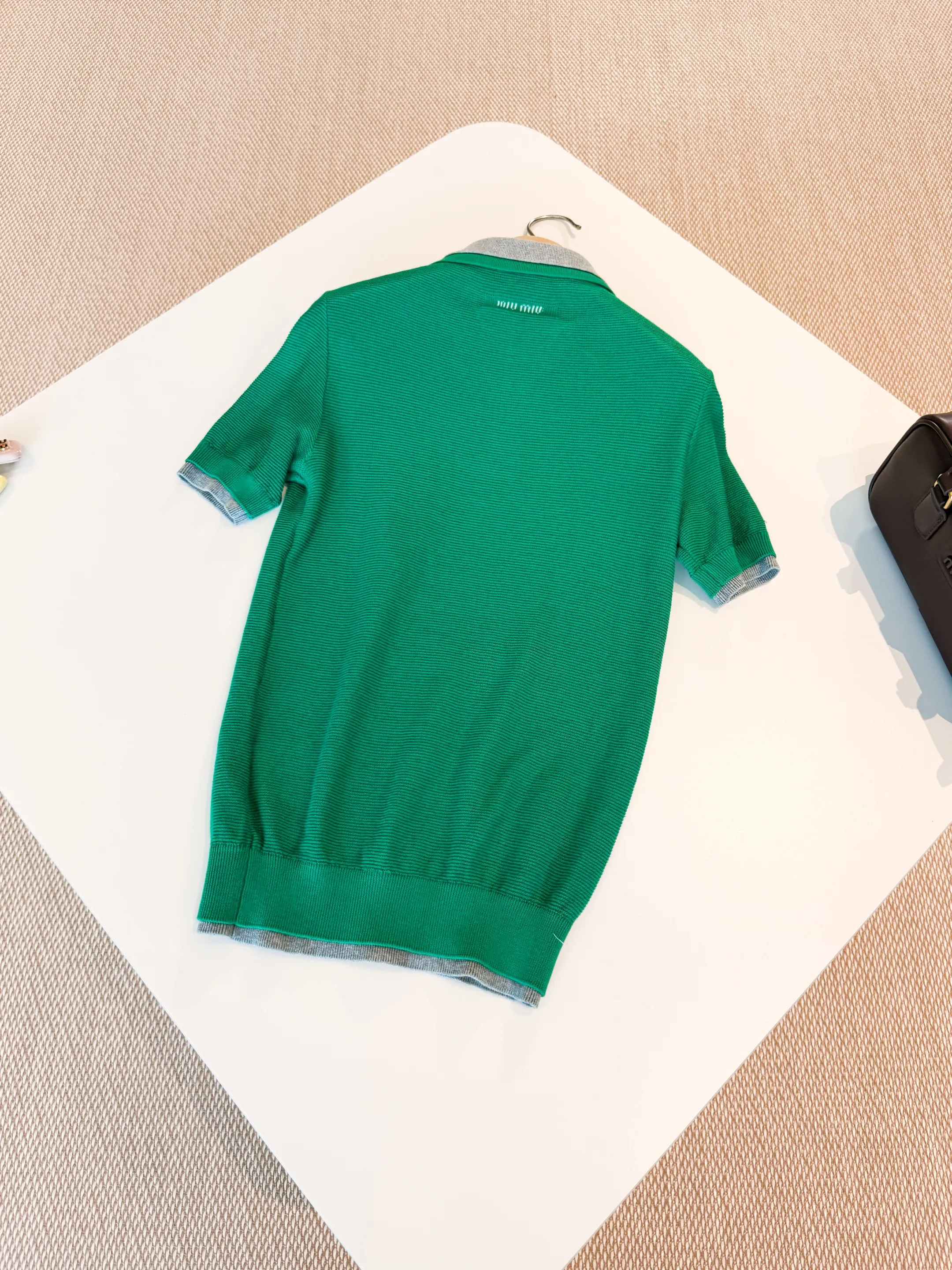 MIU MIU Женская футболка-поло хлопок и шёлк MIU MIU Женская футболка-поло хлопок и шёлк