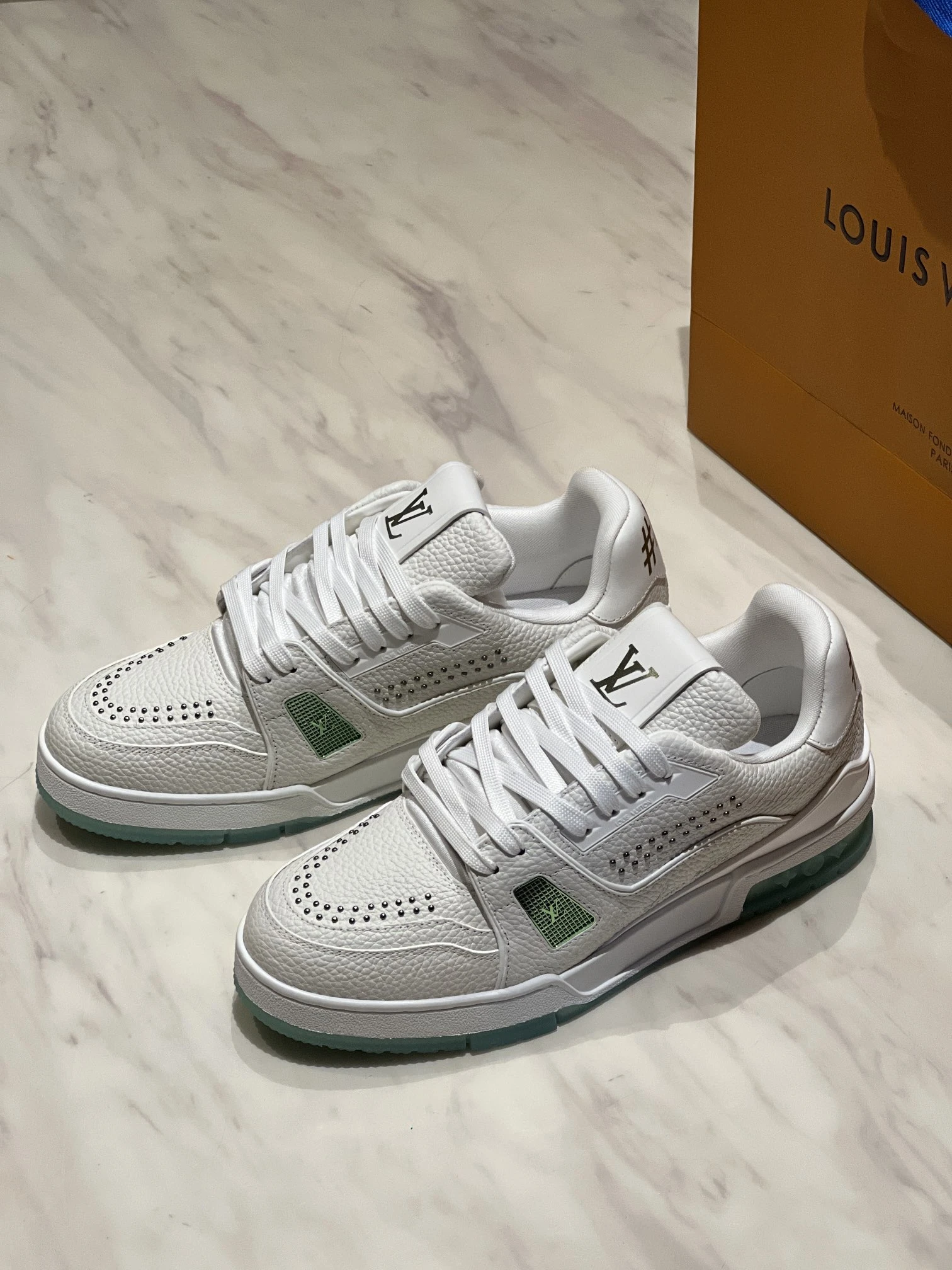 LOUIS VUITTON Кроссовки LV Trainer 24FW