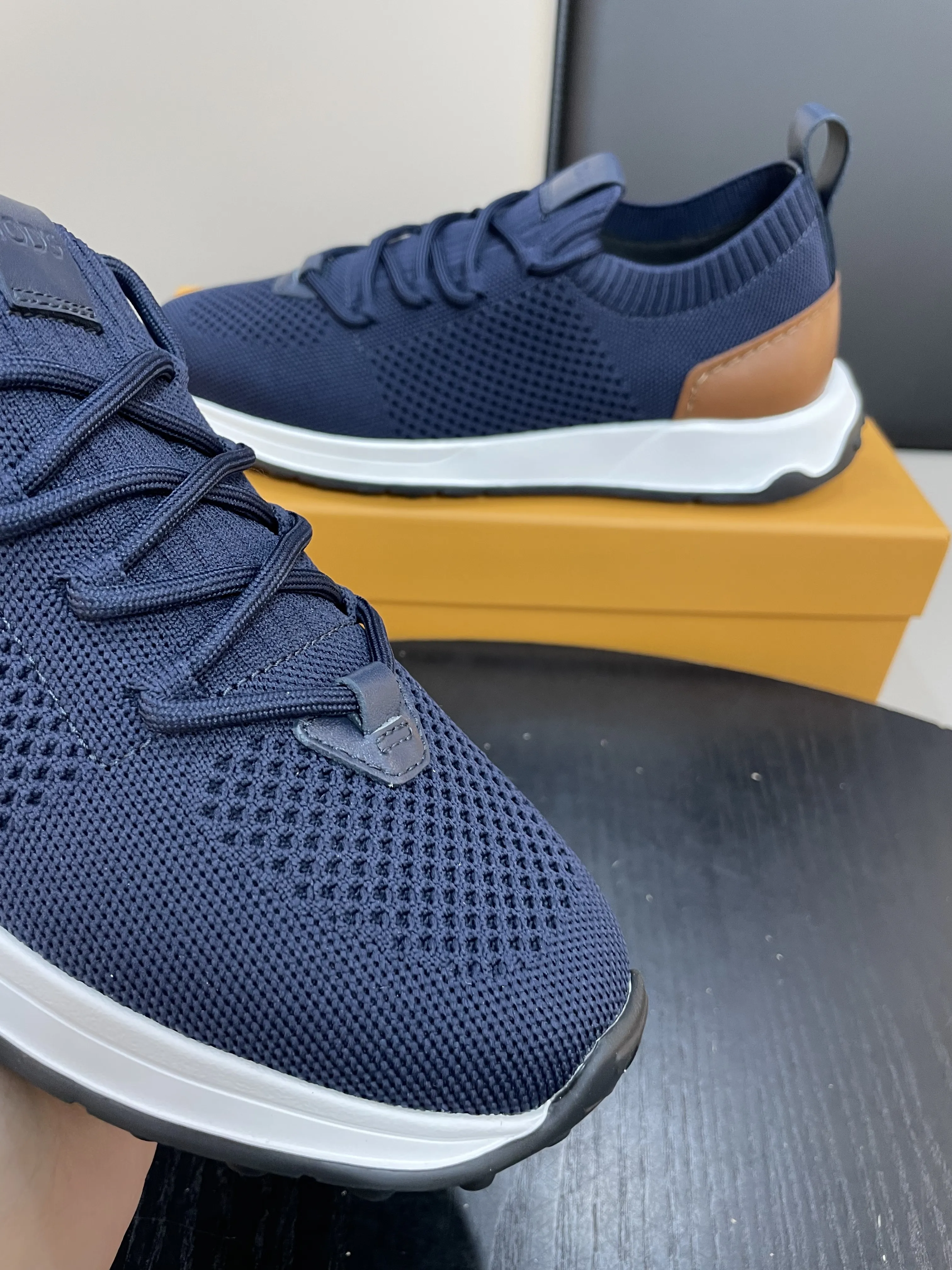 TOD'S Мужские кроссовки зеленые