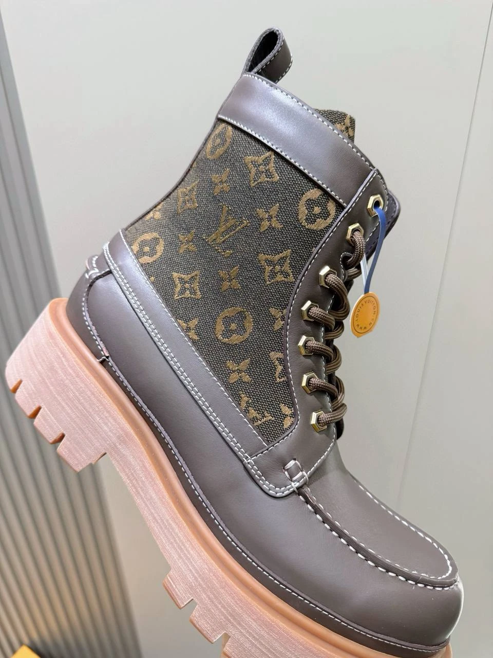 LOUIS VUITTON Мужские ботинки 