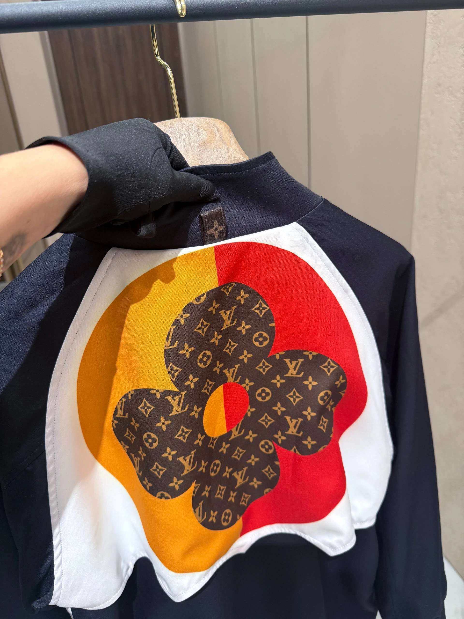 LOUIS VUITTON  Мужской бомбер LOUIS VUITTON  Мужской бомбер