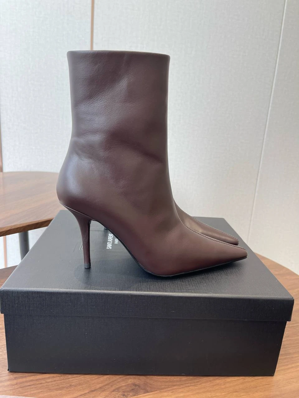 SAINT LAURENT Женские ботинки 