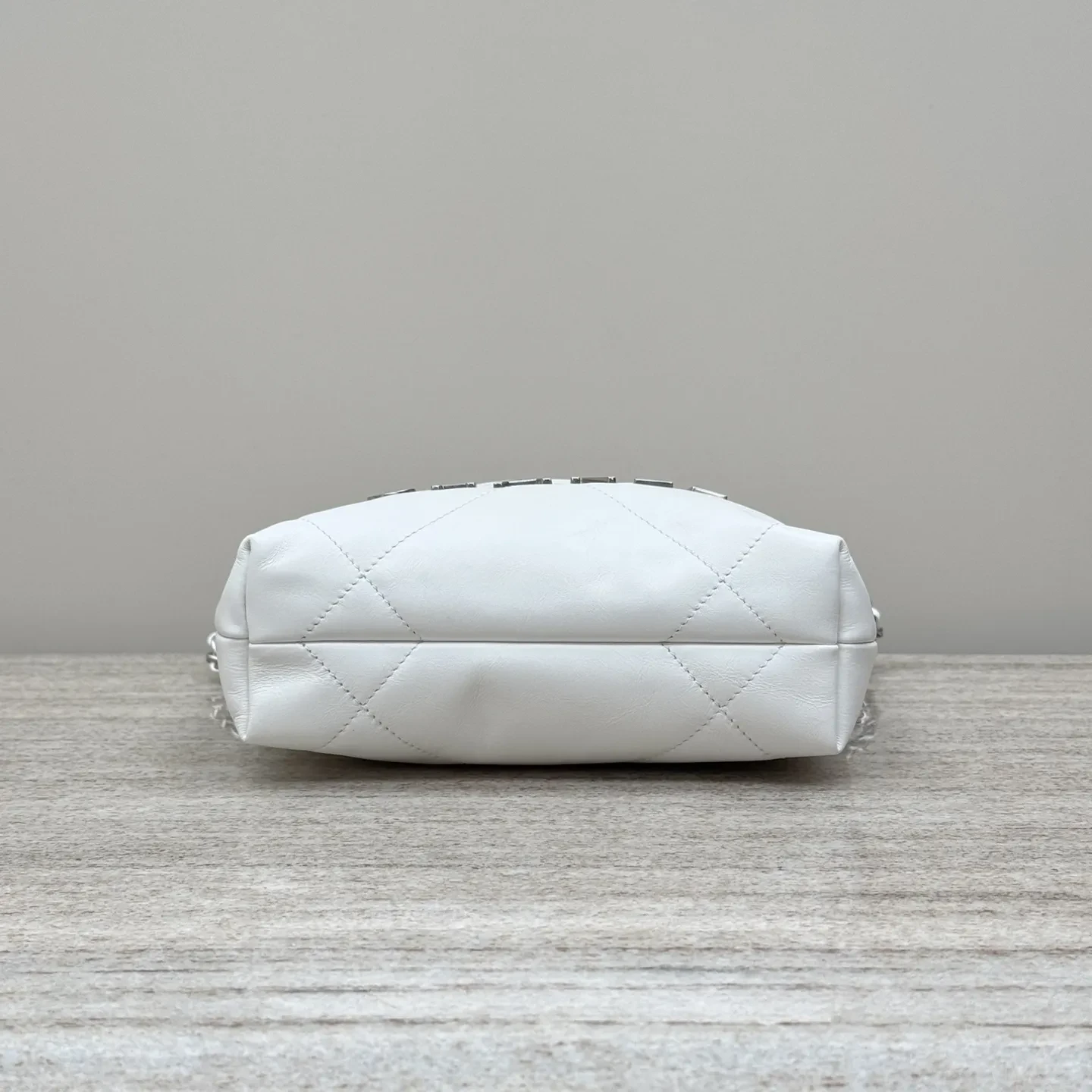 CHANEL Женская сумка 22 Mini CHANEL Женская сумка 22 Mini