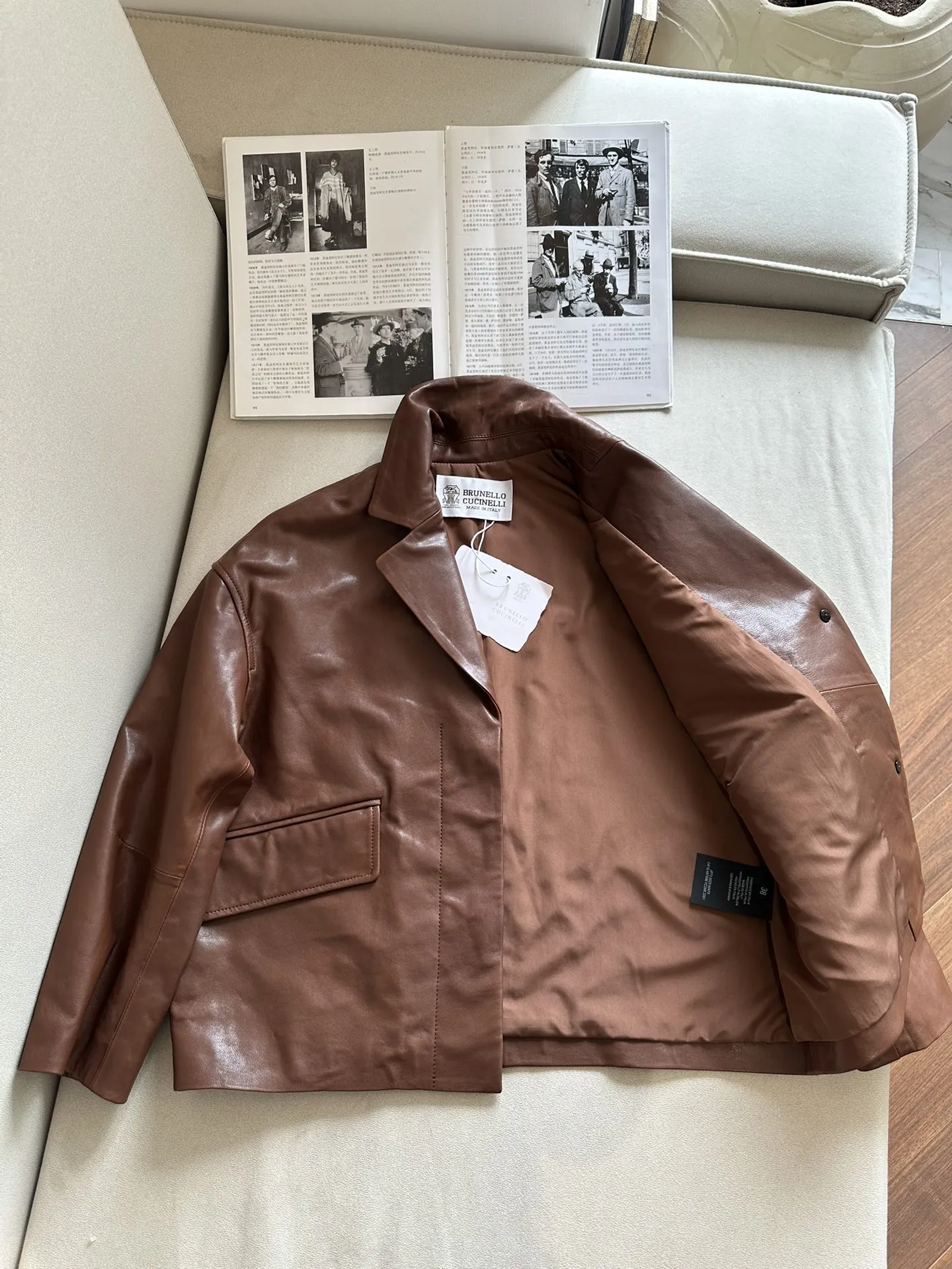 BRUNELLO CUCINELLI Женская кожаная куртка BRUNELLO CUCINELLI Женская кожаная куртка