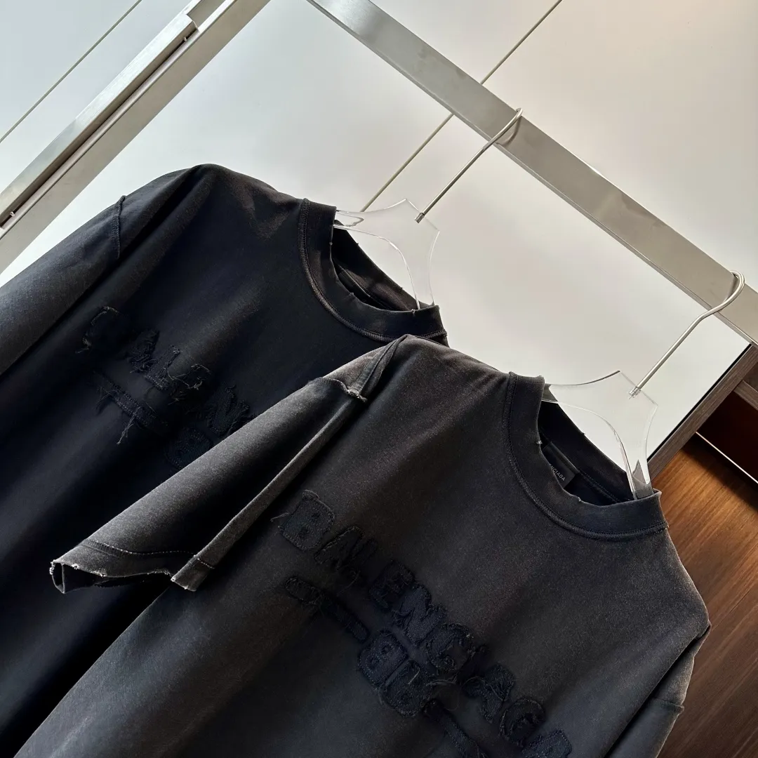 BALENCIAGA Мужская футболка Paris с вышитой нашивкой