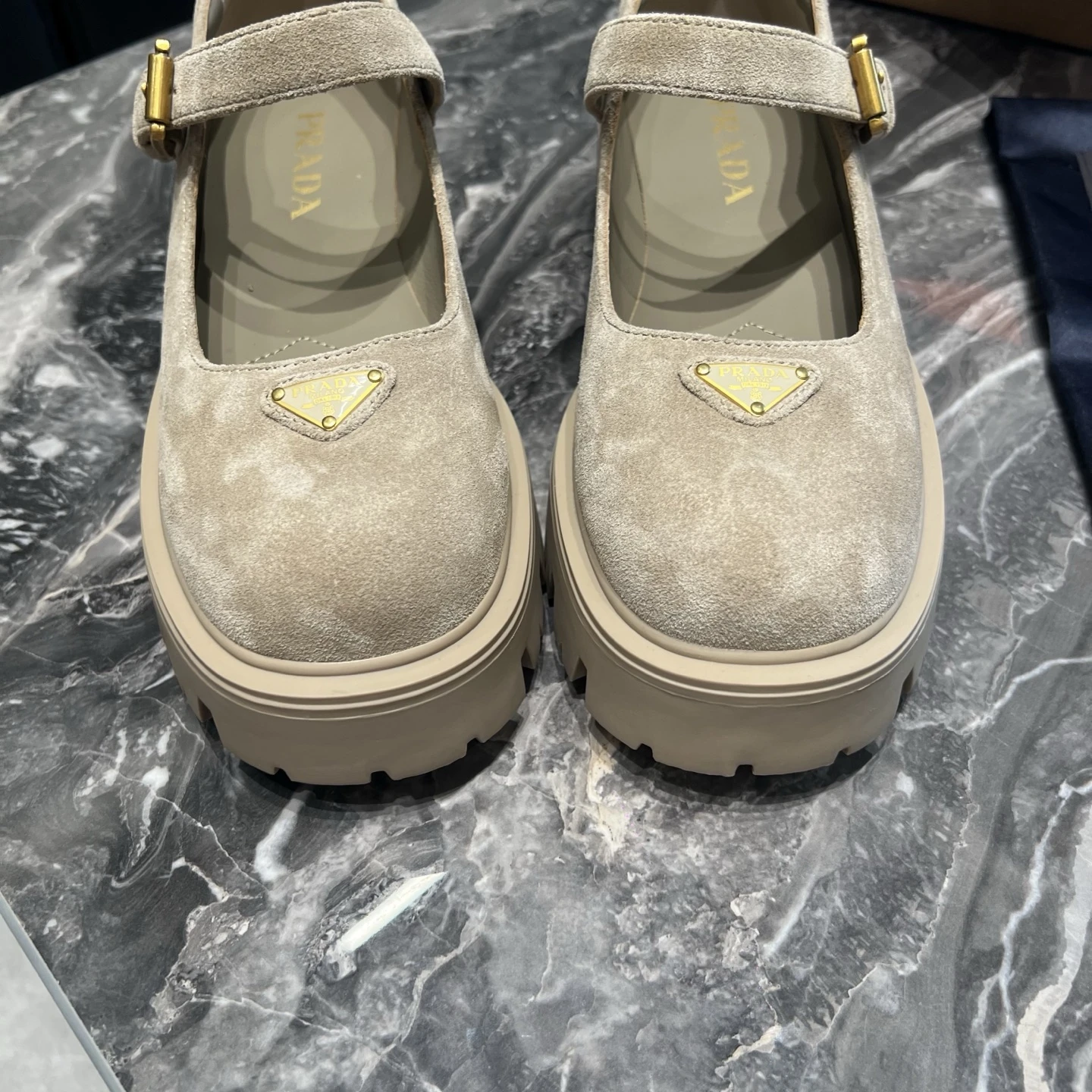 PRADA Женские туфли мэри-джейн