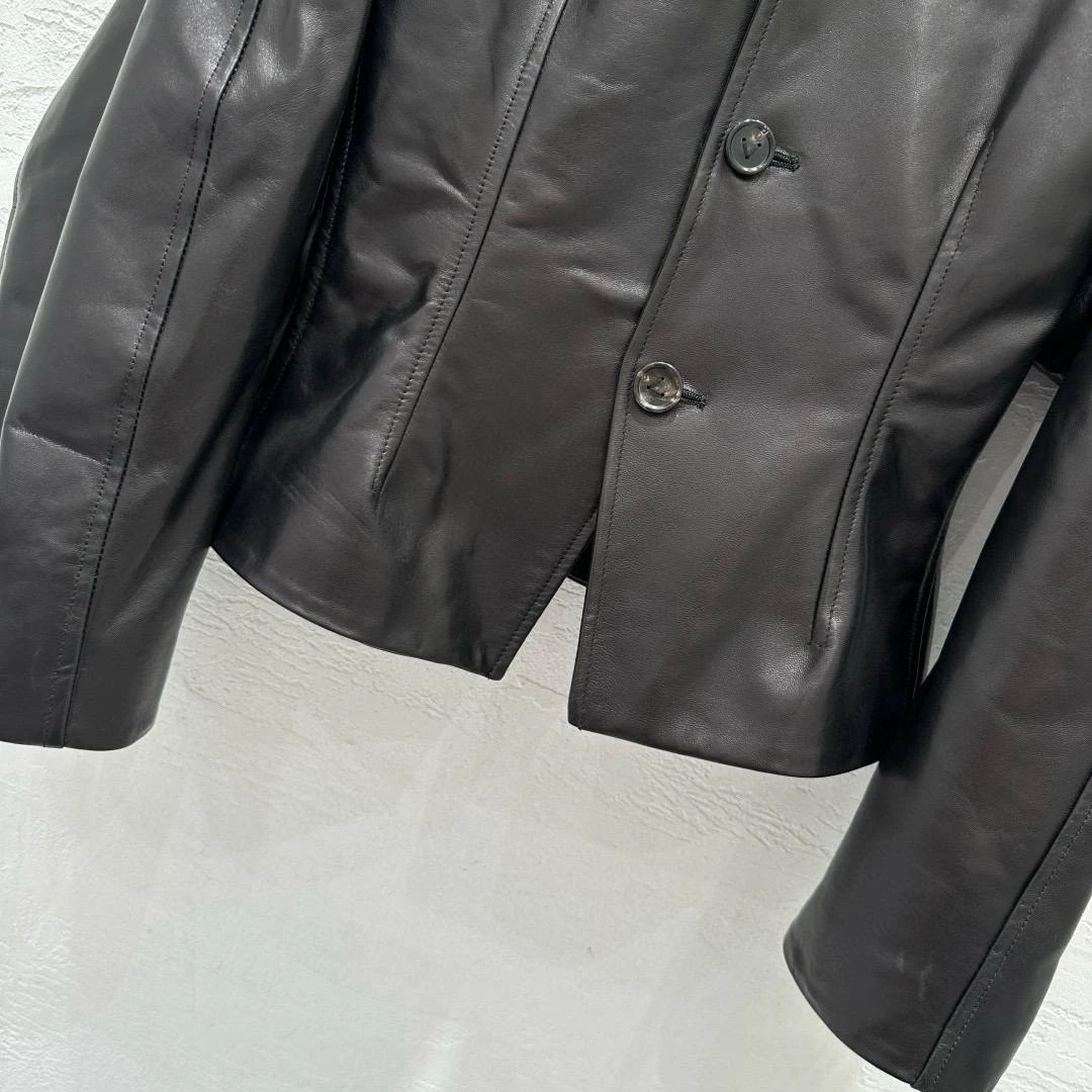 BOTTEGA VENETA Женская кожаная куртка BOTTEGA VENETA Женская кожаная куртка