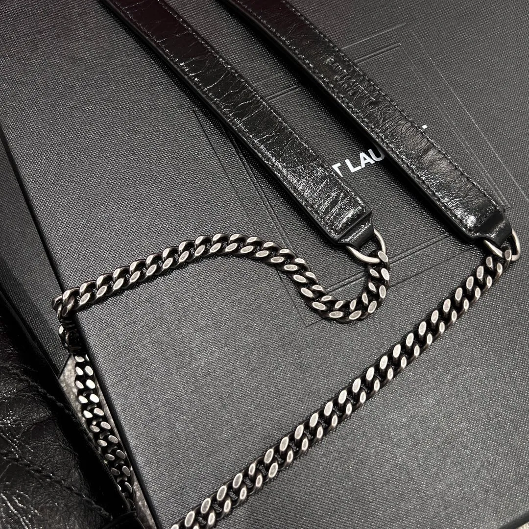 SAINT LAURENT Женская Сумка Niki Small SAINT LAURENT Женская Сумка Niki Small