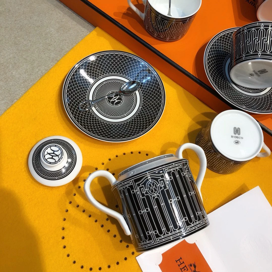 HERMES Чайный сервиз на 6 персон H Deco HERMES Чайный сервиз на 6 персон H Deco