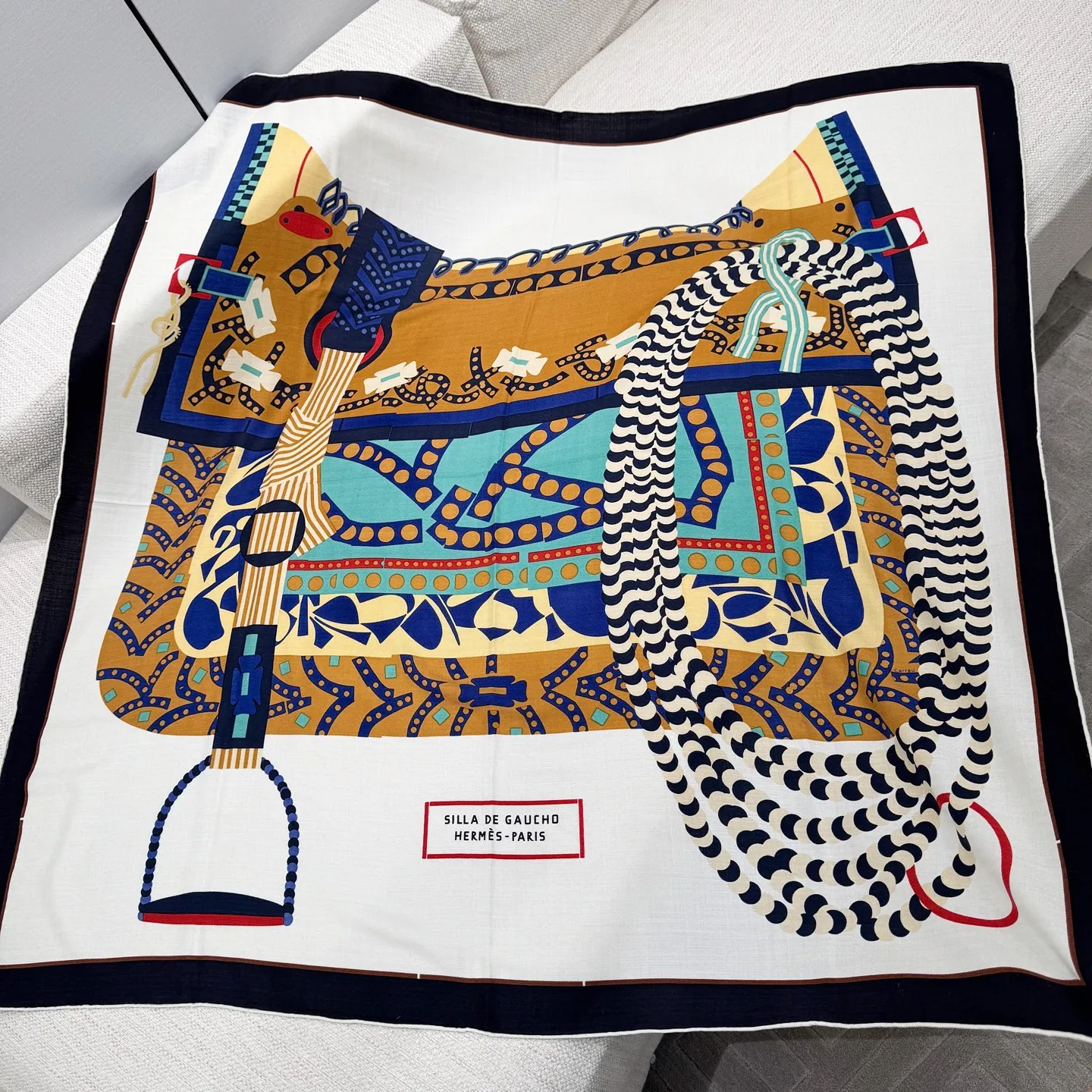 HERMES Женский шарф из смеси кашемира и шелка