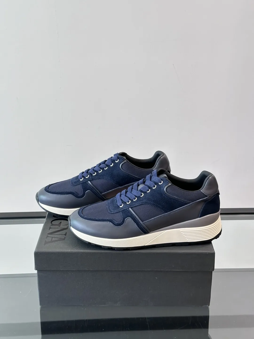 ERMENEGILDO ZEGNA Мужские кроссовки телячья кожа синий цвет ERMENEGILDO ZEGNA Мужские кроссовки телячья кожа синий цвет