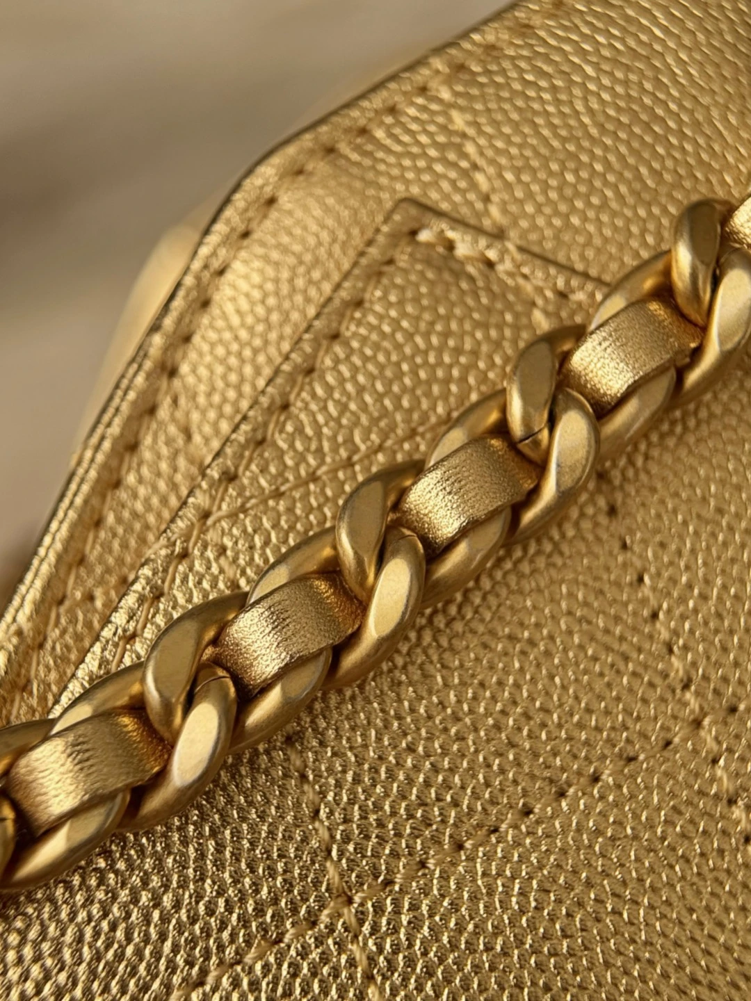 CHANEL Женская сумка Hobo 26С 