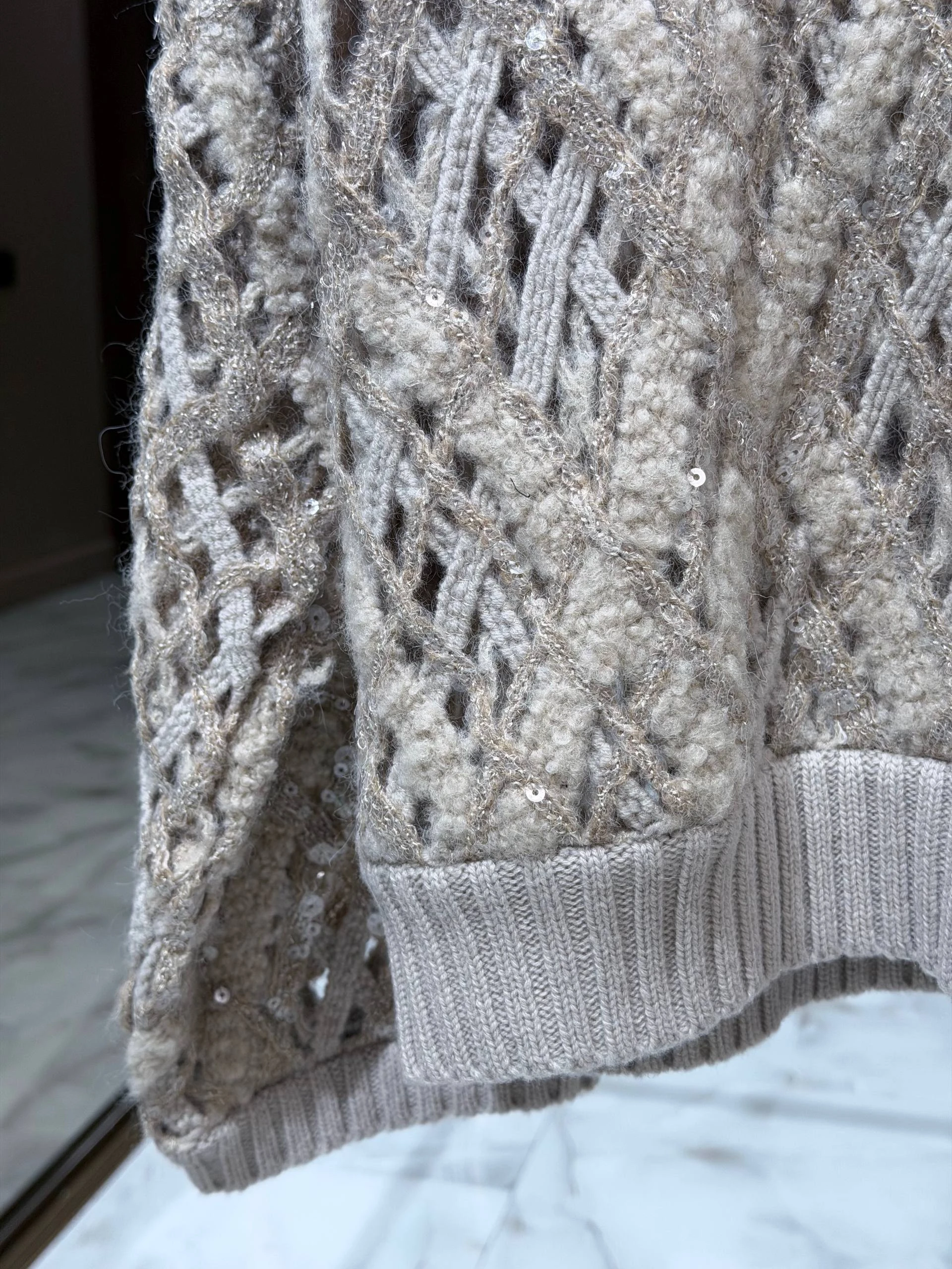 BRUNELLO CUCINELLI Женский джемпер с пайетками BRUNELLO CUCINELLI Женский джемпер с пайетками