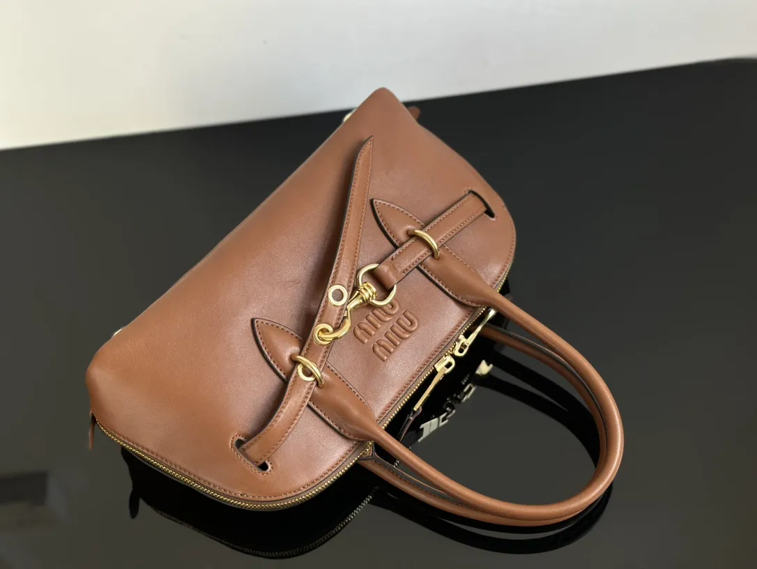 MIU MIU Женская сумка с ремешком