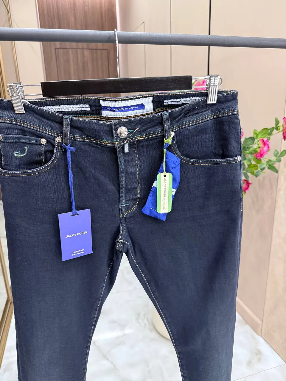 JACOB COHEN Мужские джинсы синего цвета JACOB COHEN Мужские джинсы синего цвета