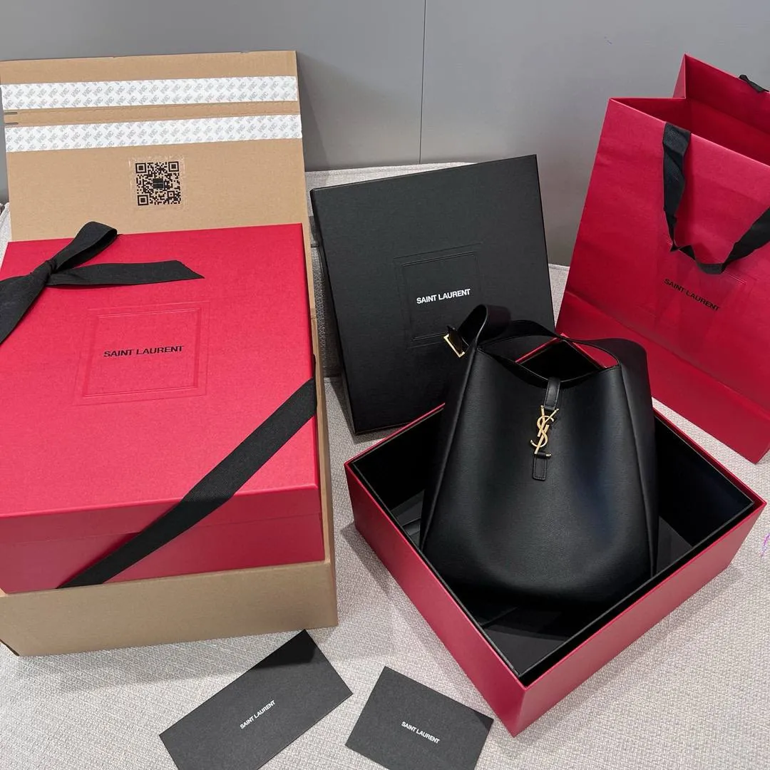 SAINT LAURENT Женская сумка Hobo