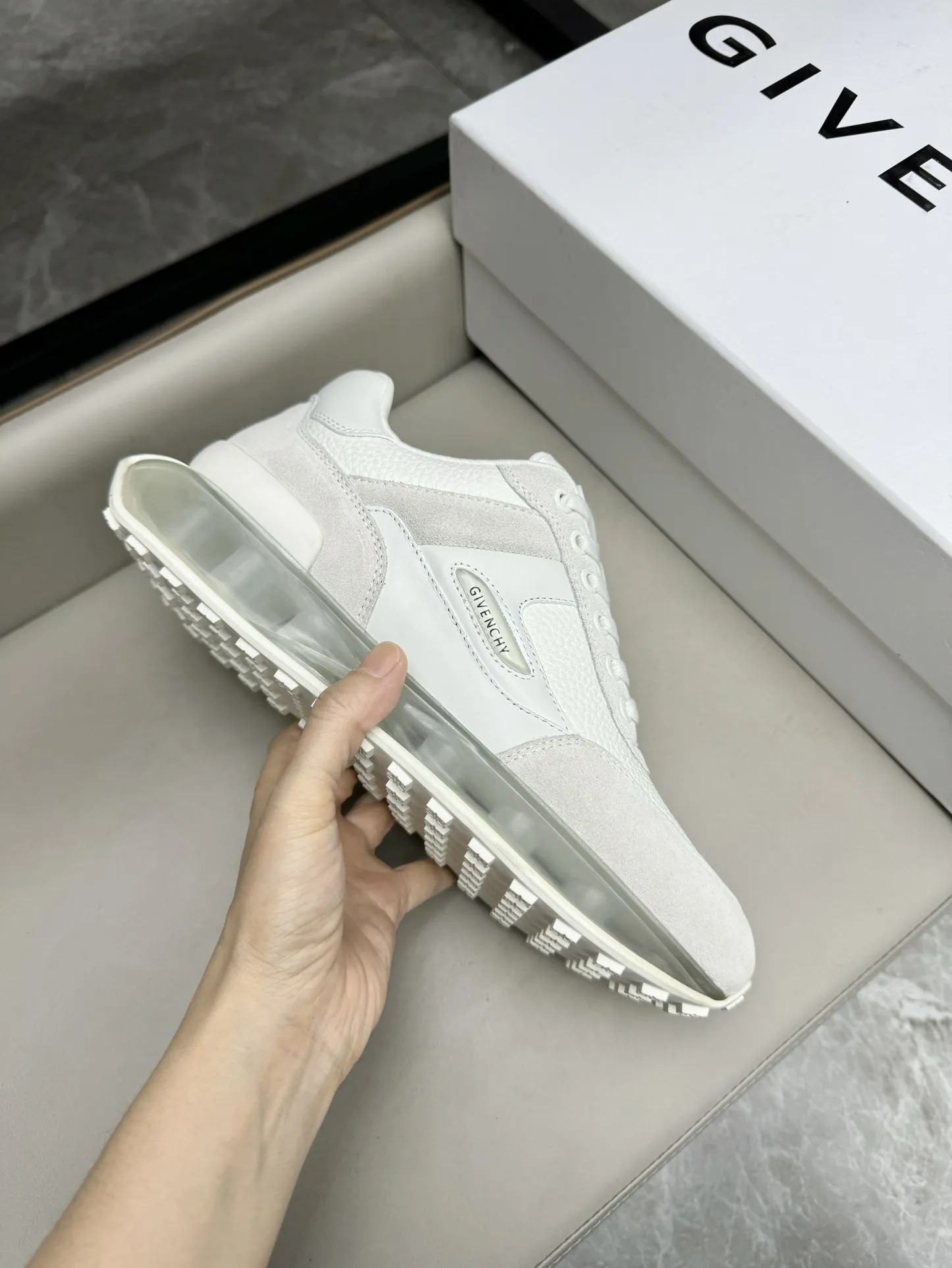 GIVENCHY Мужские кроссовки GIVENCHY Мужские кроссовки