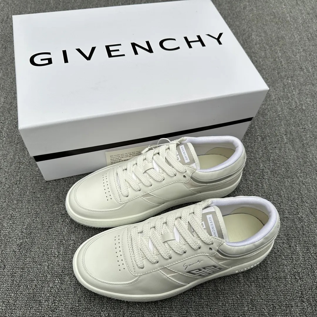 GIVENCHY Мужские кроссовки минималистичные