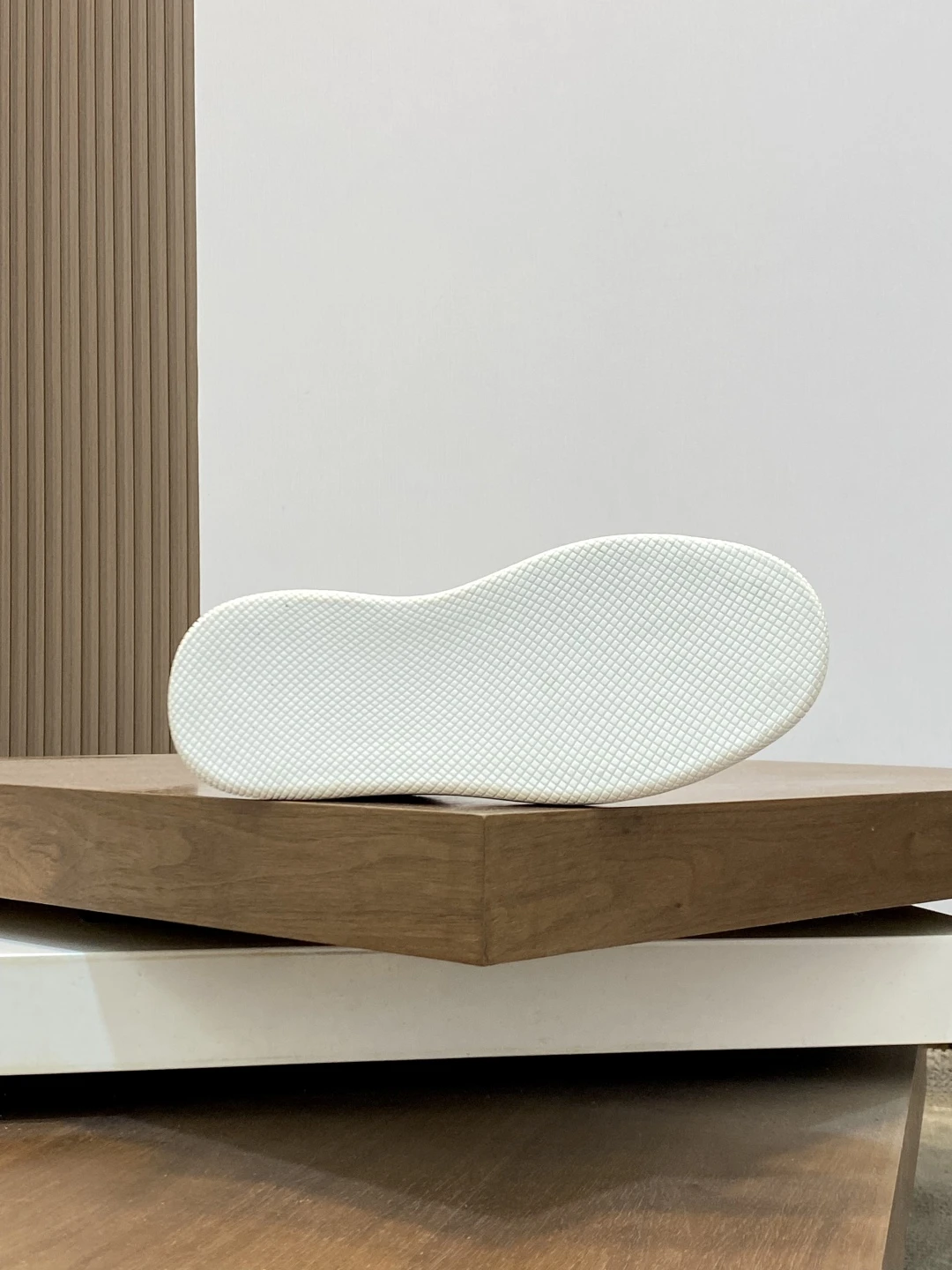 GUCCI Мужские кроссовки телячья кожа белые