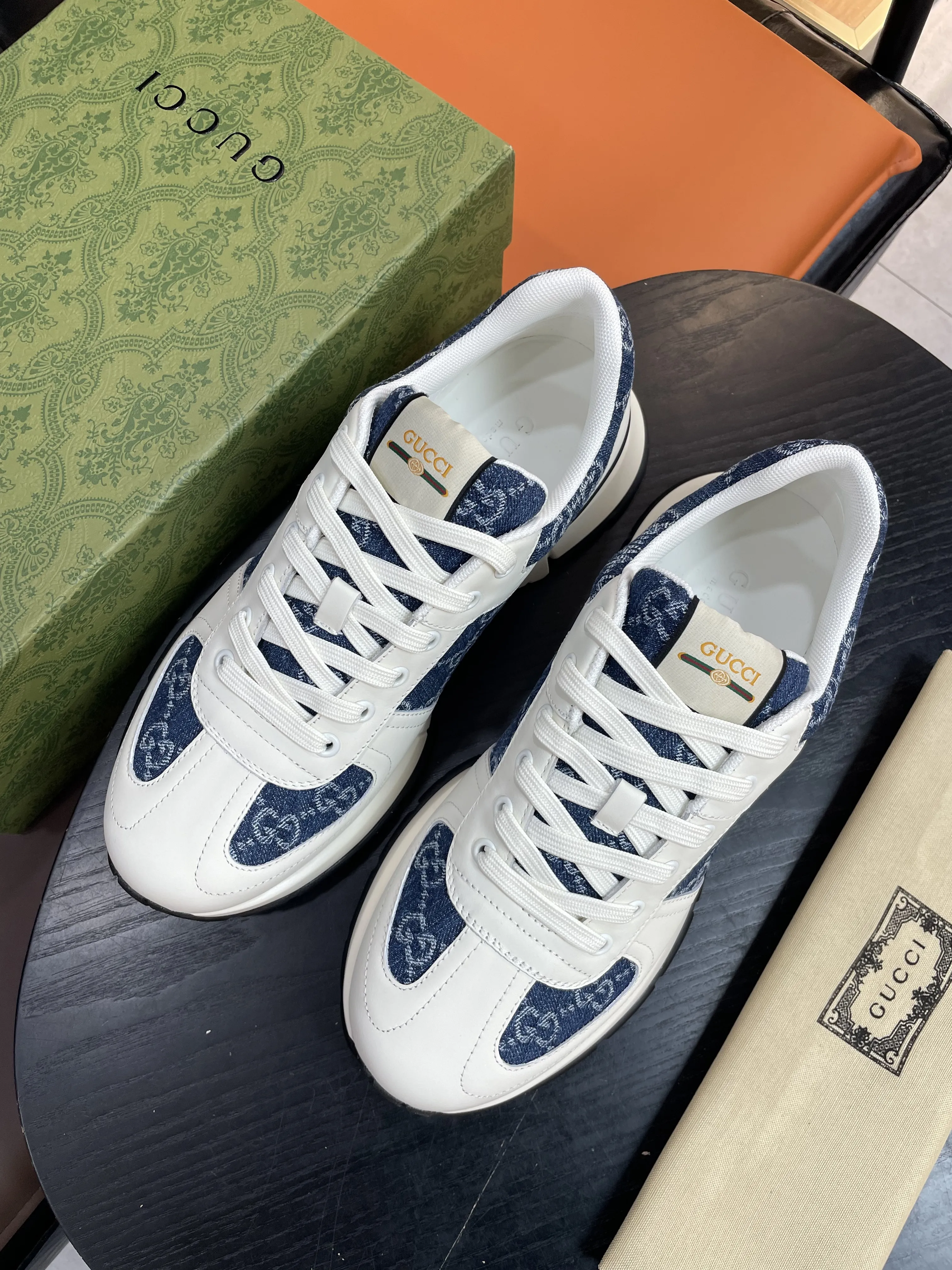 GUCCI Мужские кроссовки из телячьей кожи и парусины