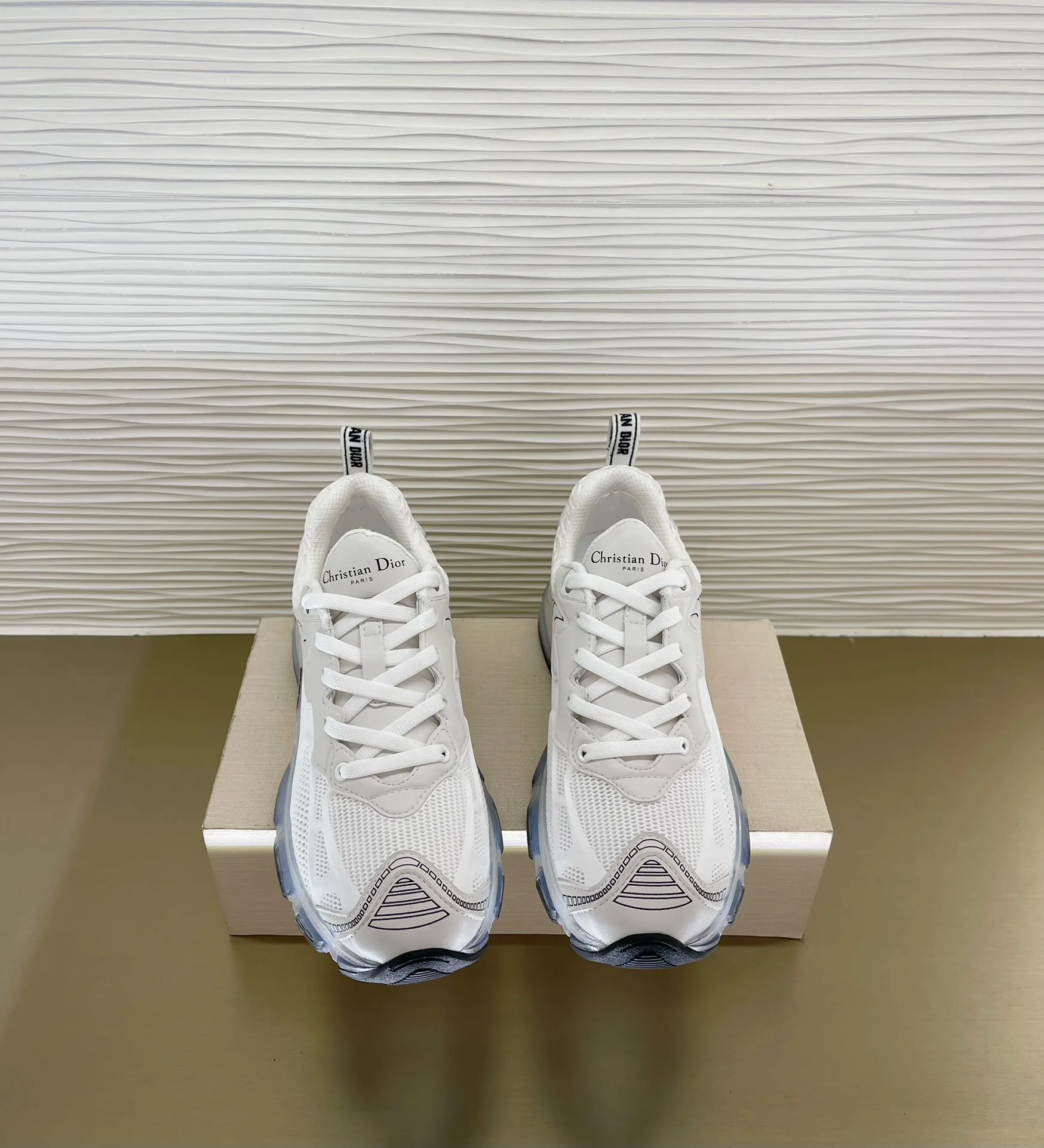 CHRISTIAN DIOR Женские кроссовки CHRISTIAN DIOR Женские кроссовки
