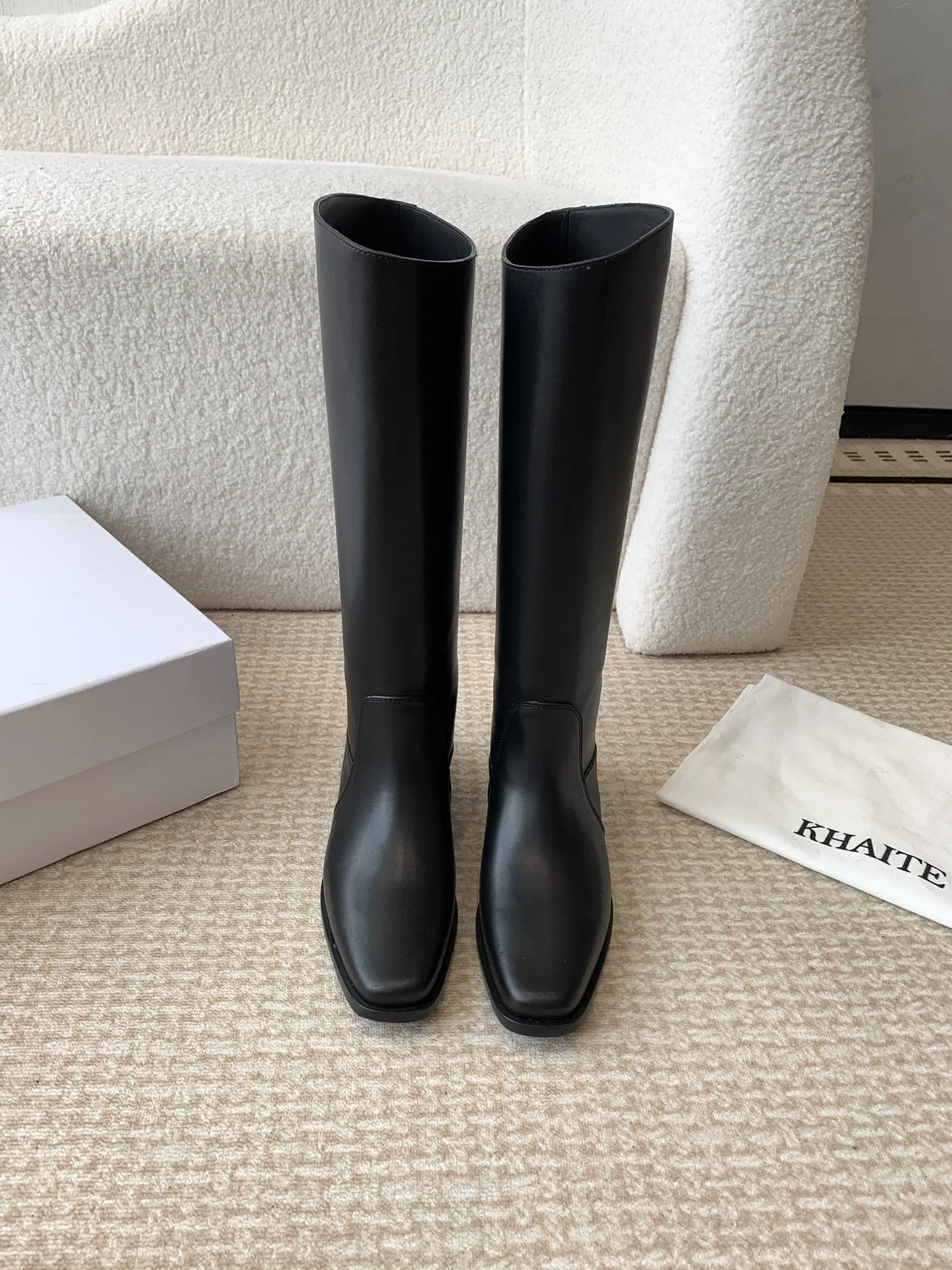 KHAITE Женские сапоги KHAITE Женские сапоги