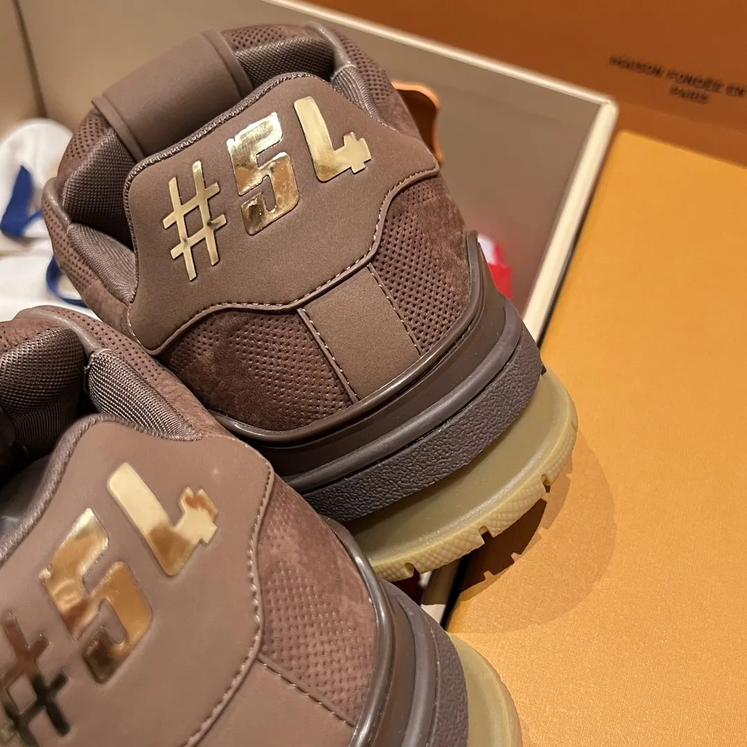 LOUIS VUITTON Кроссовки LV Trainer