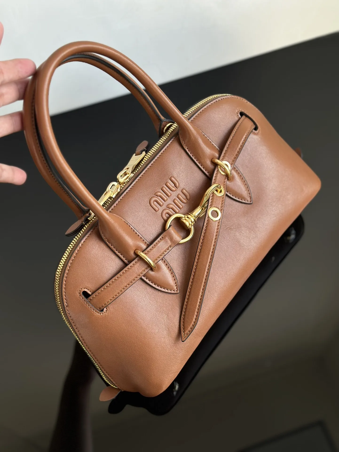 MIU MIU Женская сумка с ремешком