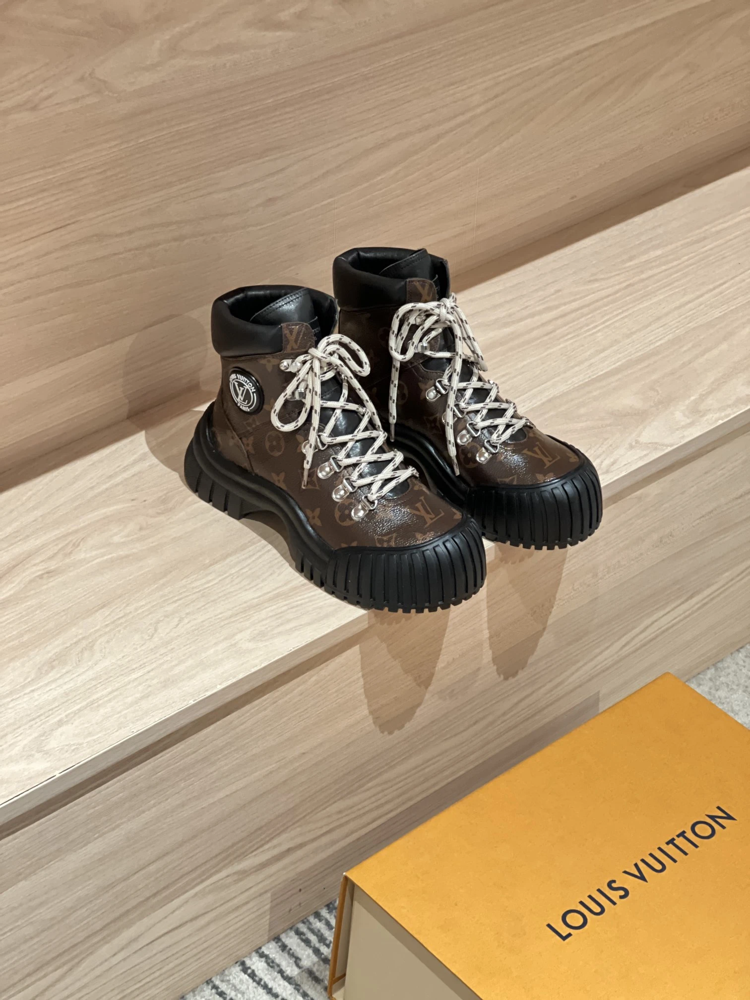 LOUIS VUITTON Женские ботинки Ruby LOUIS VUITTON Женские ботинки Ruby