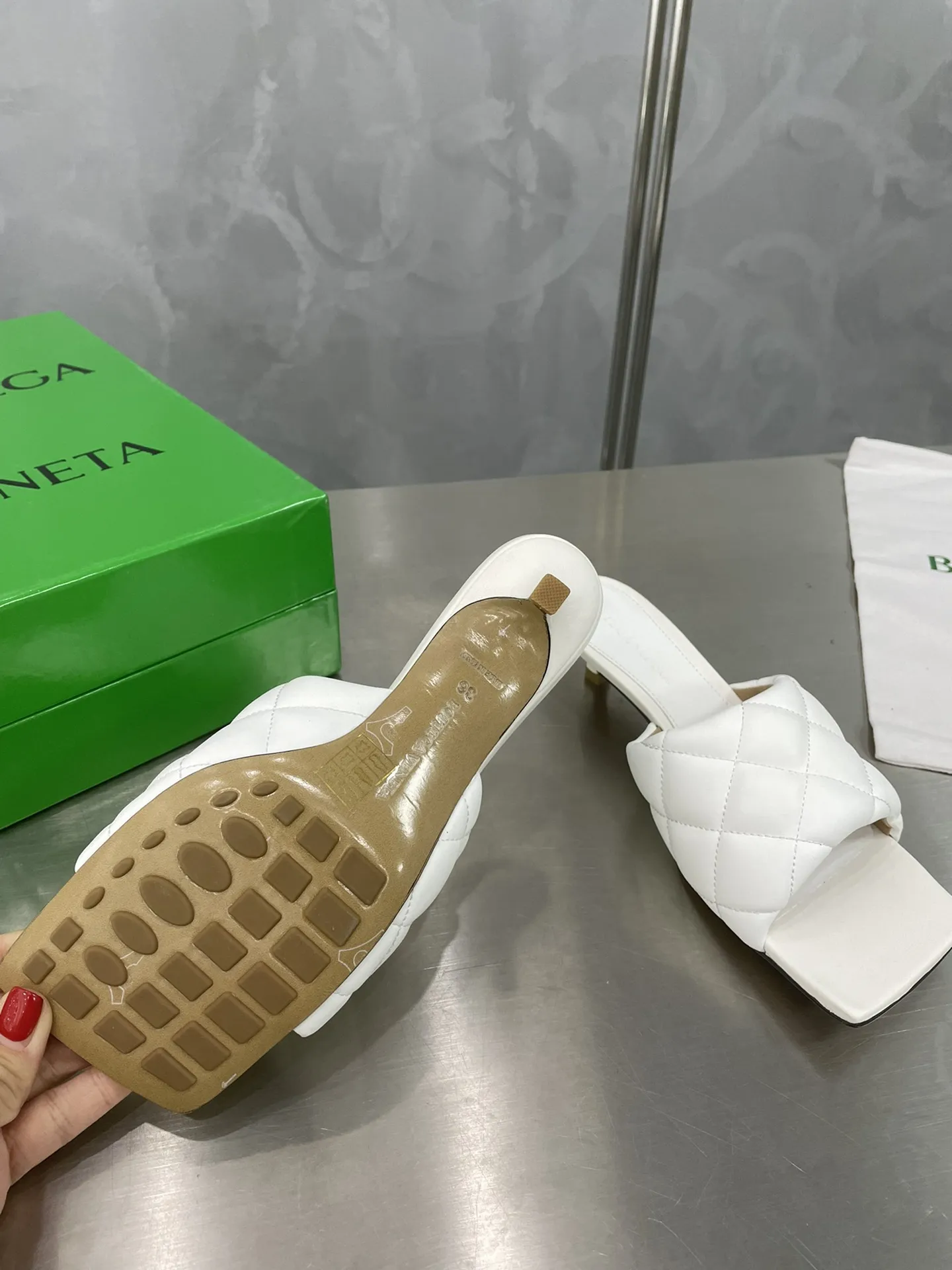 BOTTEGA VENETA Женские босоножки  BOTTEGA VENETA Женские босоножки