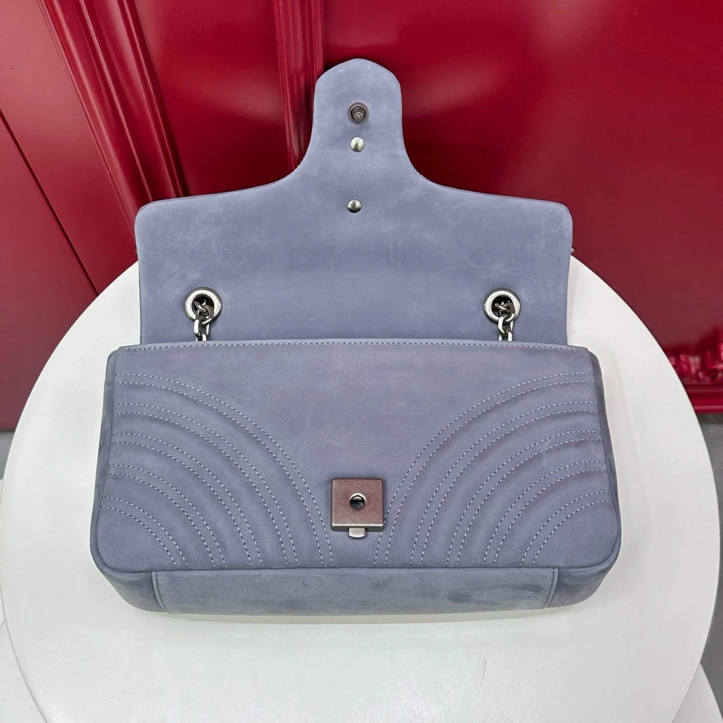 GUCCI Женская сумка Marmont medium shoulder bag