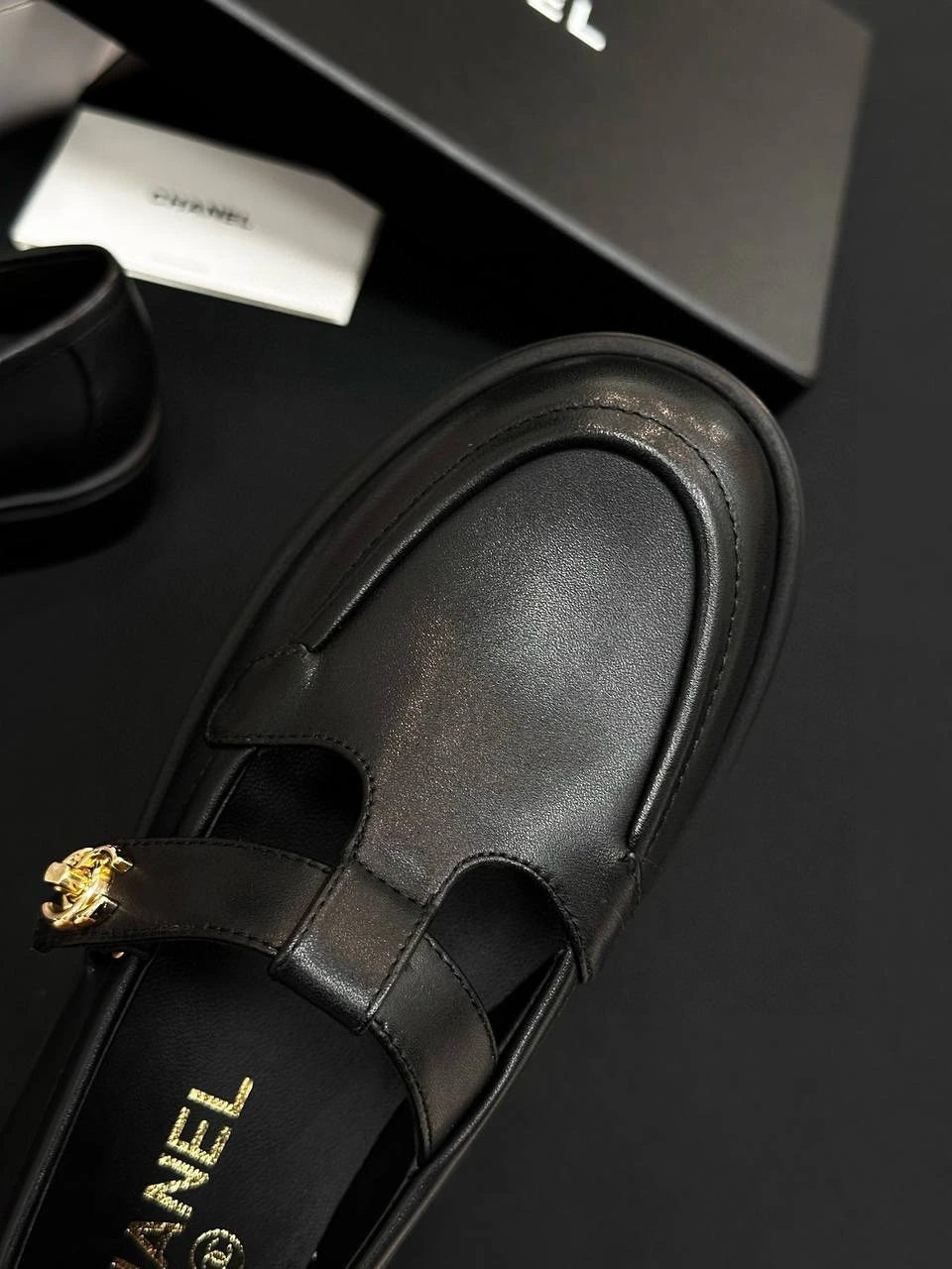 CHANEL Женские лоферы из овчины CHANEL Женские лоферы из овчины