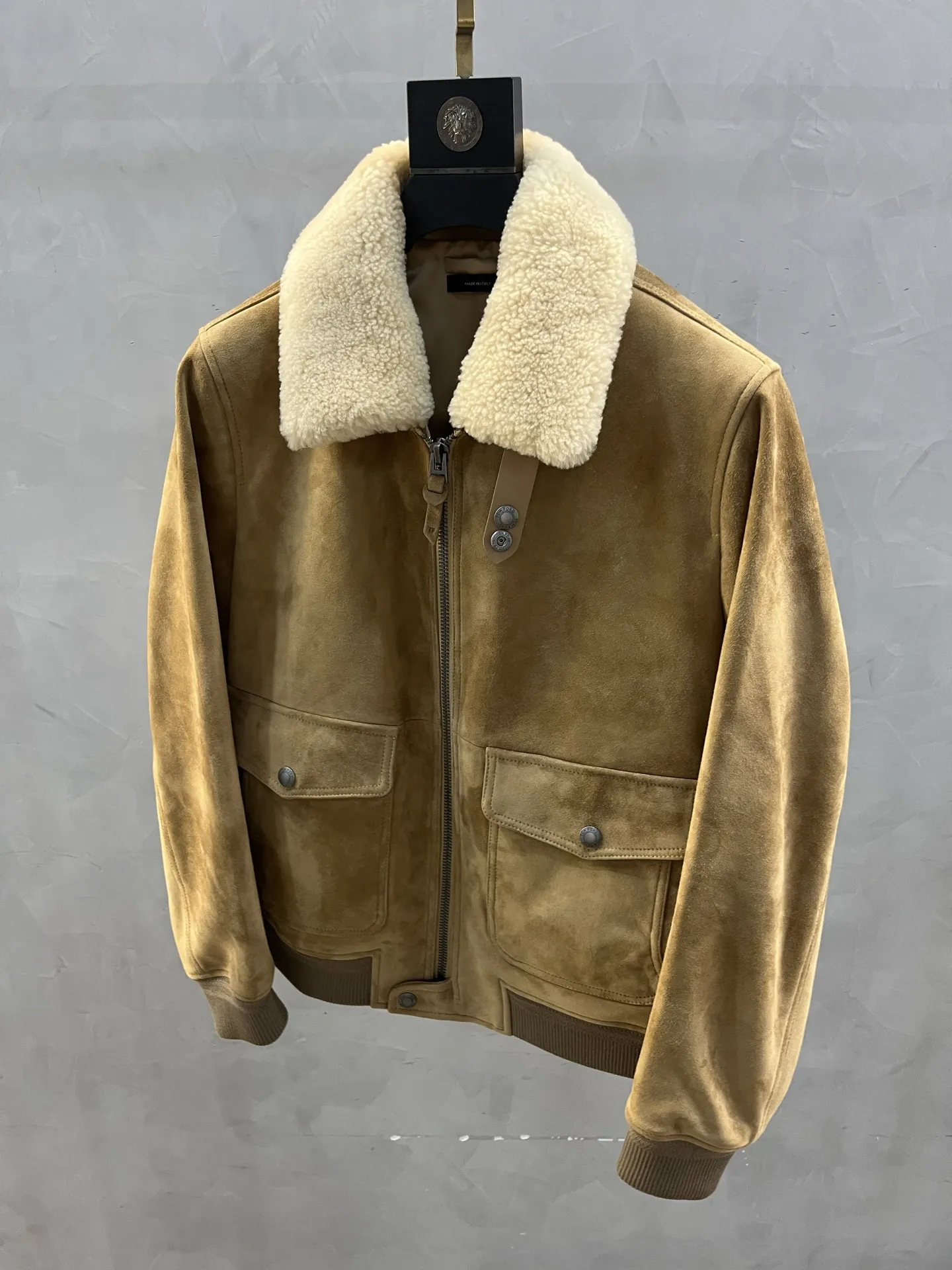 TOM FORD Мужская куртка из замши  TOM FORD Мужская куртка из замши