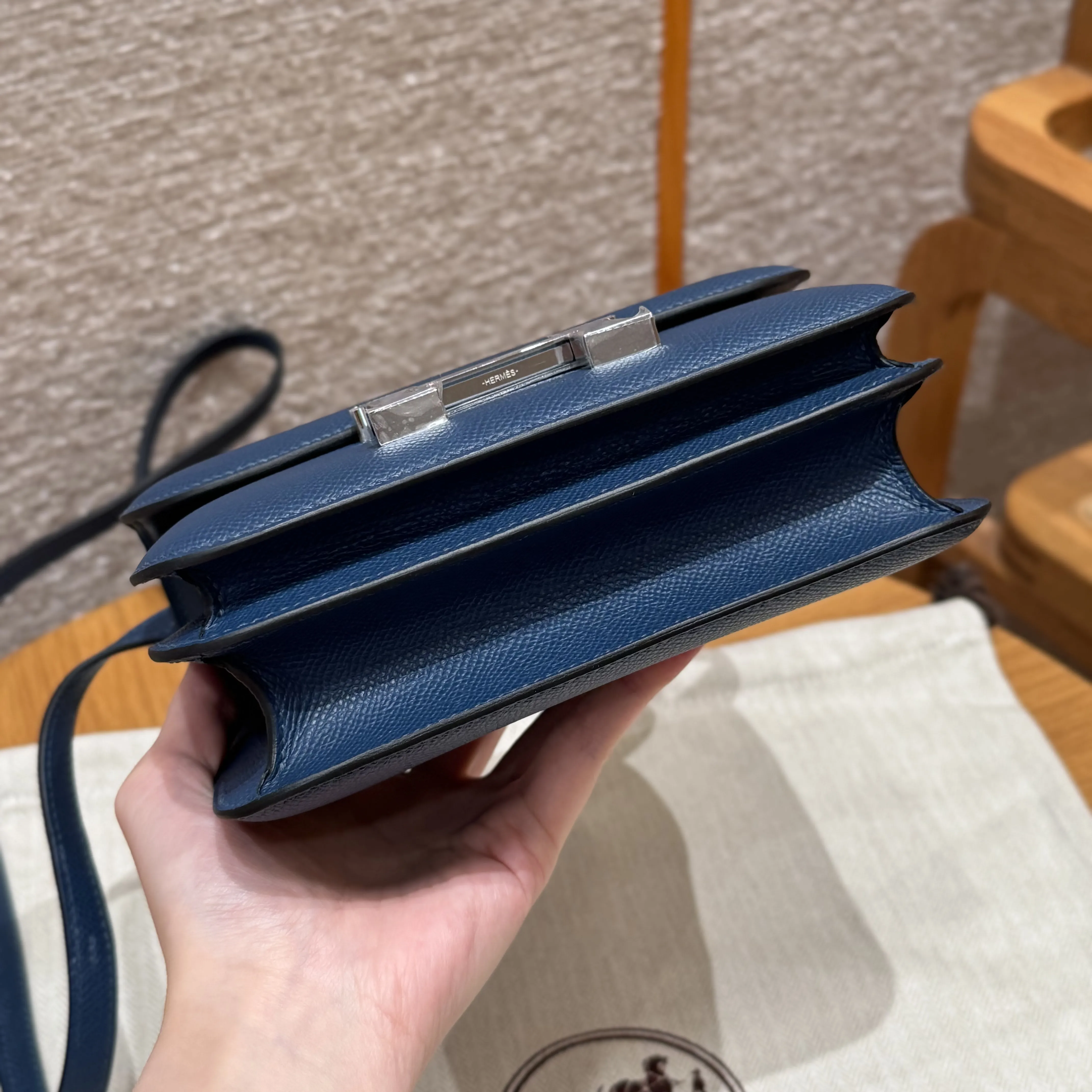 HERMES Женская сумка Constance 19 см S4 Epsom HERMES Женская сумка Constance 19 см S4 Epsom