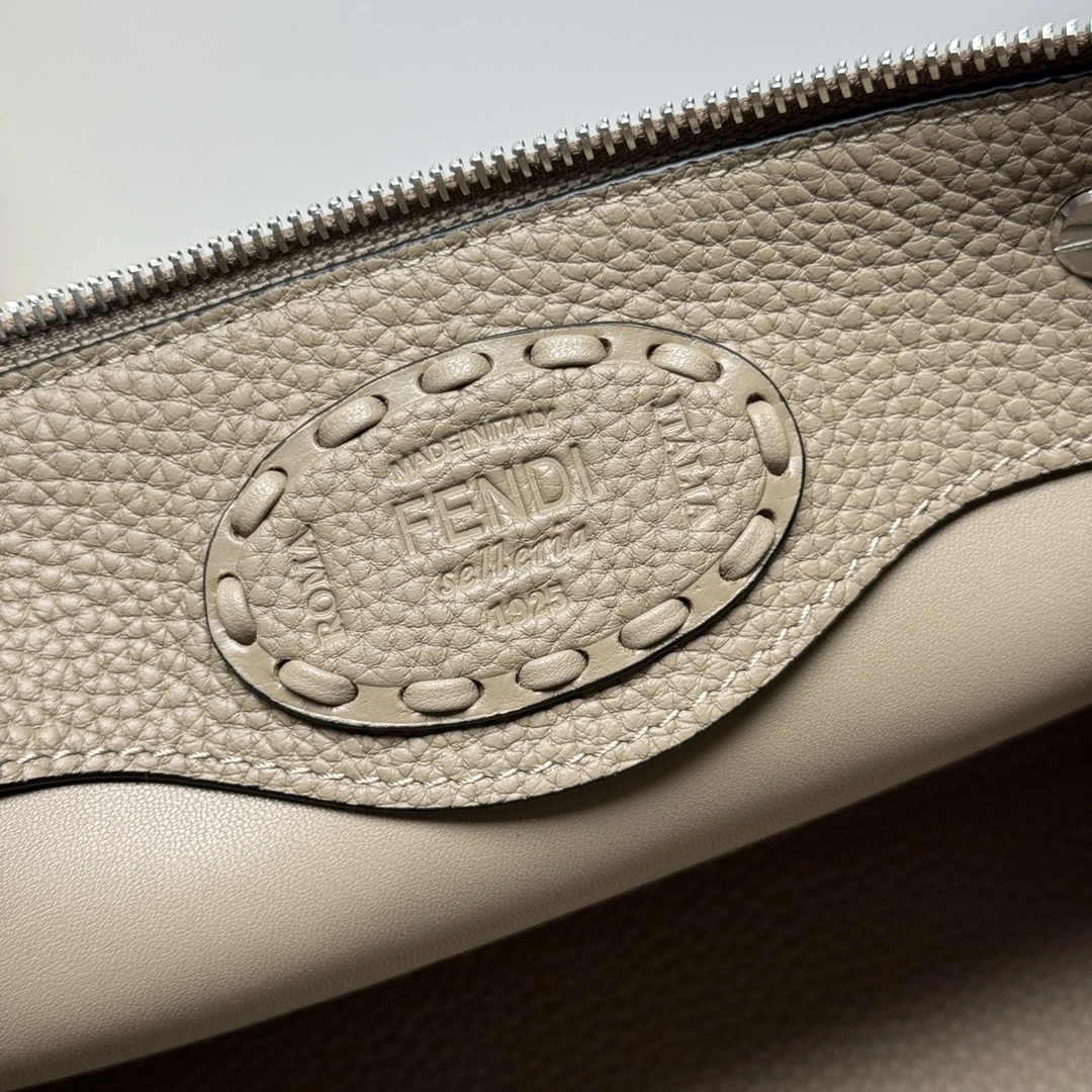 FENDI Женская сумка By The Way Selleria