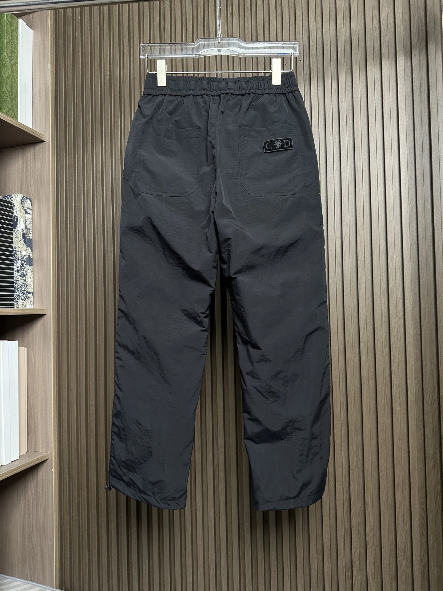 CHRISTIAN DIOR Мужские брюки в сером цвете