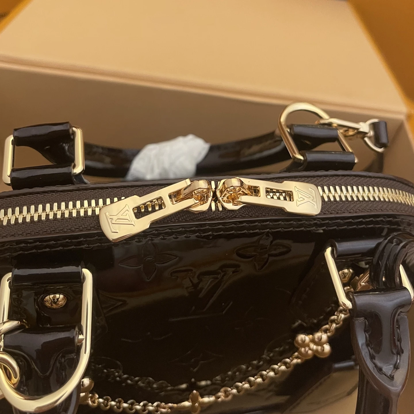 LOUIS VUITTON Женская сумка Alma M27172 LOUIS VUITTON Женская сумка Alma M27172